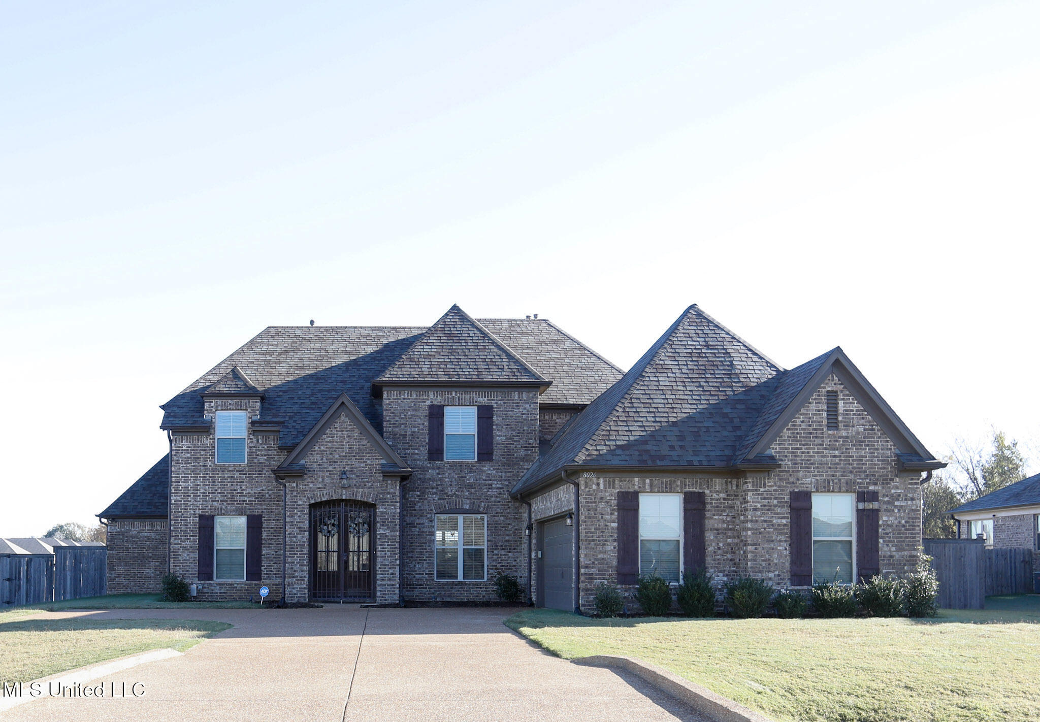 8026 Wisteria Drive, Olive Branch, Mississippi image 2