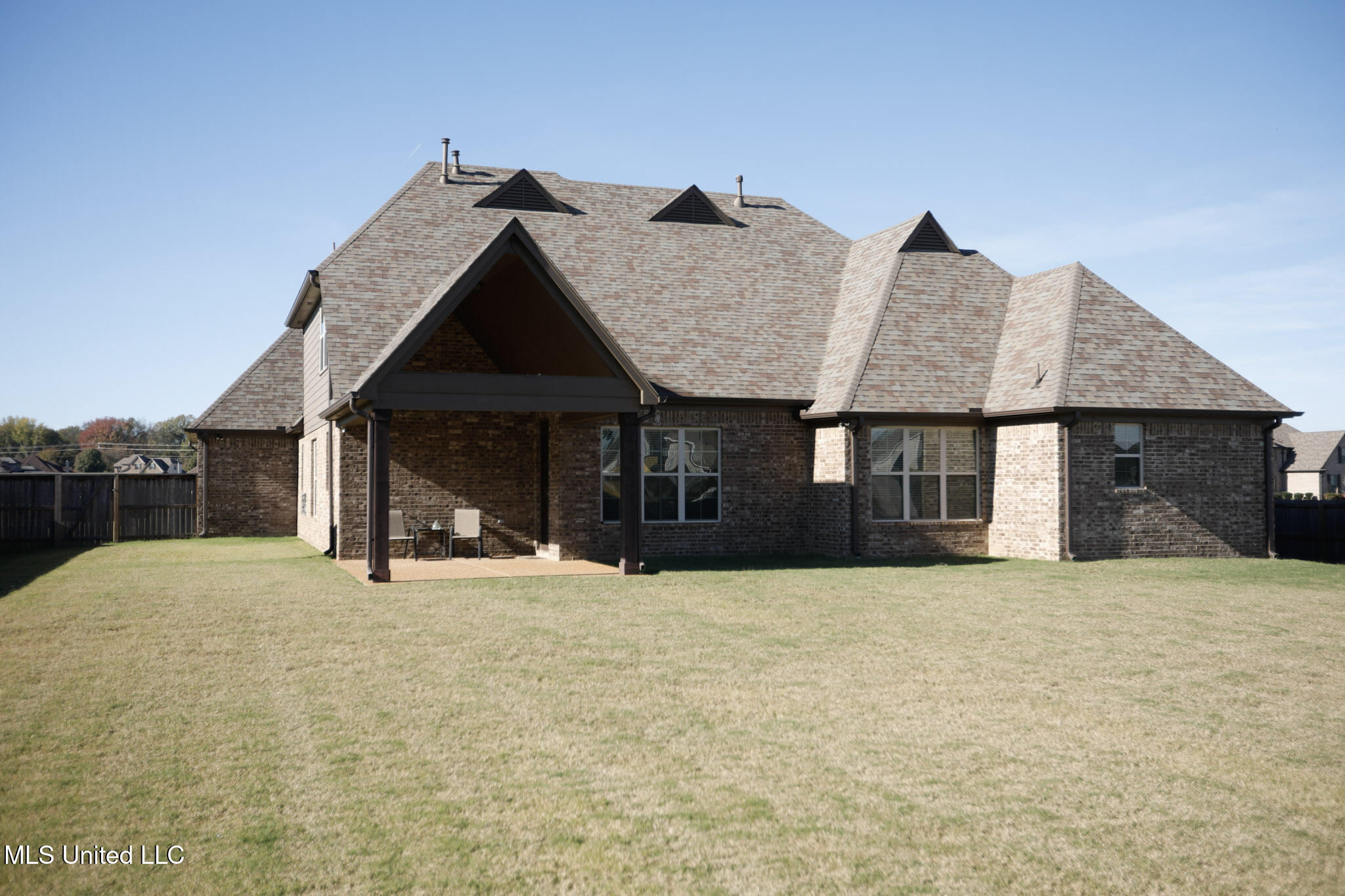 8026 Wisteria Drive, Olive Branch, Mississippi image 41