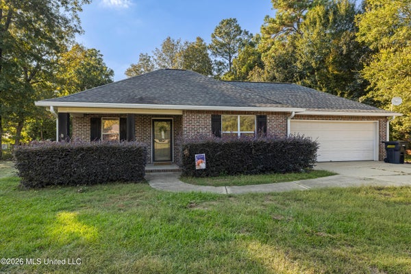 375 J C BRYANT RD, HATTIESBURG, MS 39401 - Image 2c9f5a5a9df2d86ec6af28f01a2a10f8/1545533116