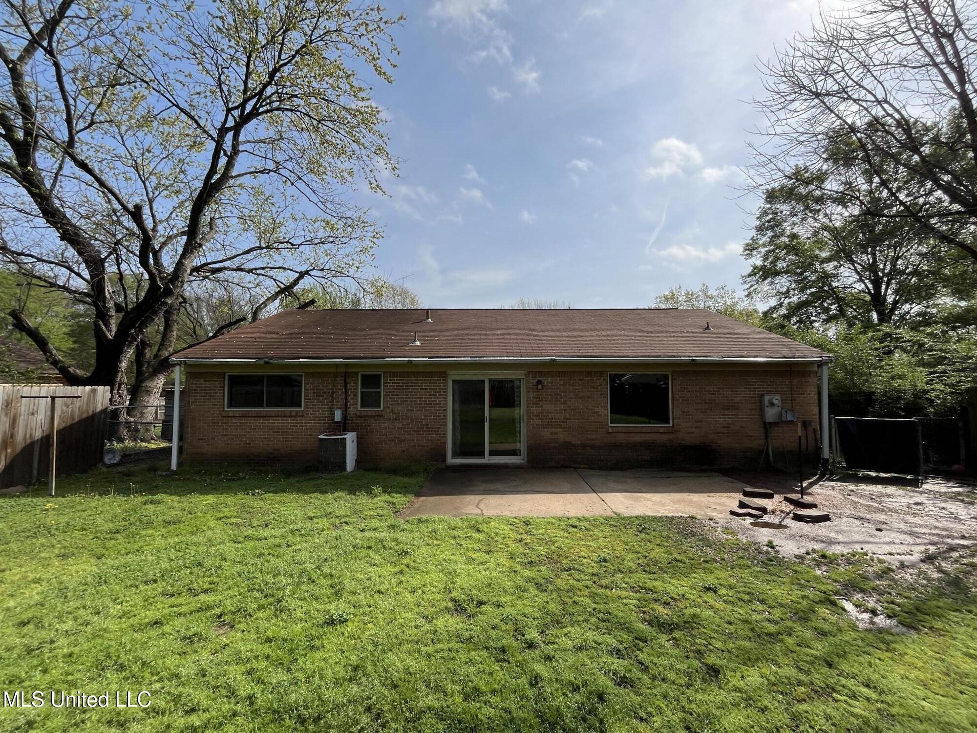 6565 Greenbriar Drive, Horn Lake, Mississippi image 21
