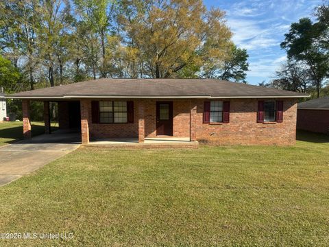 Homes For Sale - 108 A B Thompson Street<br/> Summit, MS 39666