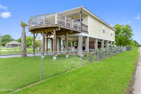 Single Family Residence in Biloxi MS 16114 Race Track Road.jpg