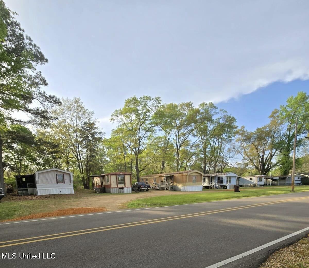 4105 Military Road, Columbus, Mississippi image 1