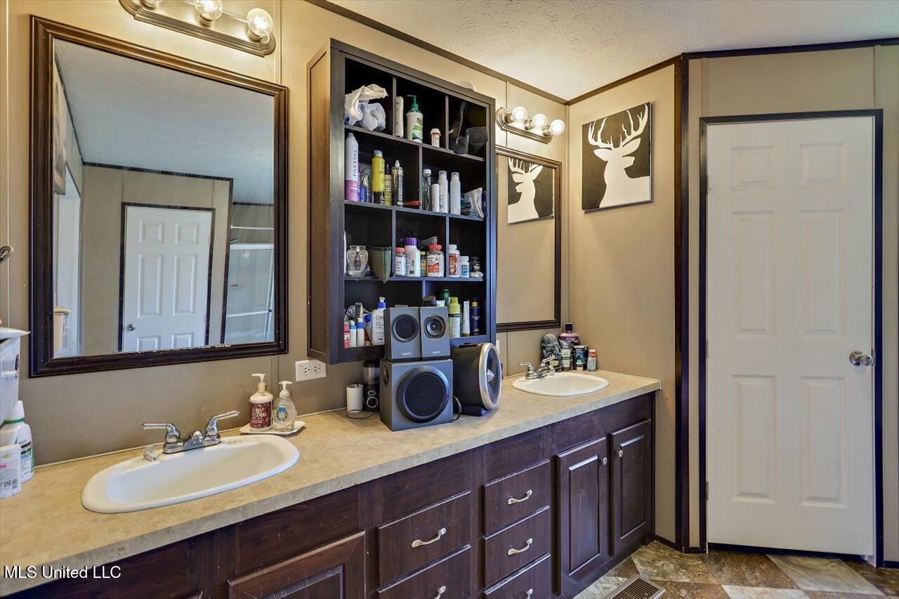 2344 Thigpen Road, Raymond, Mississippi image 18