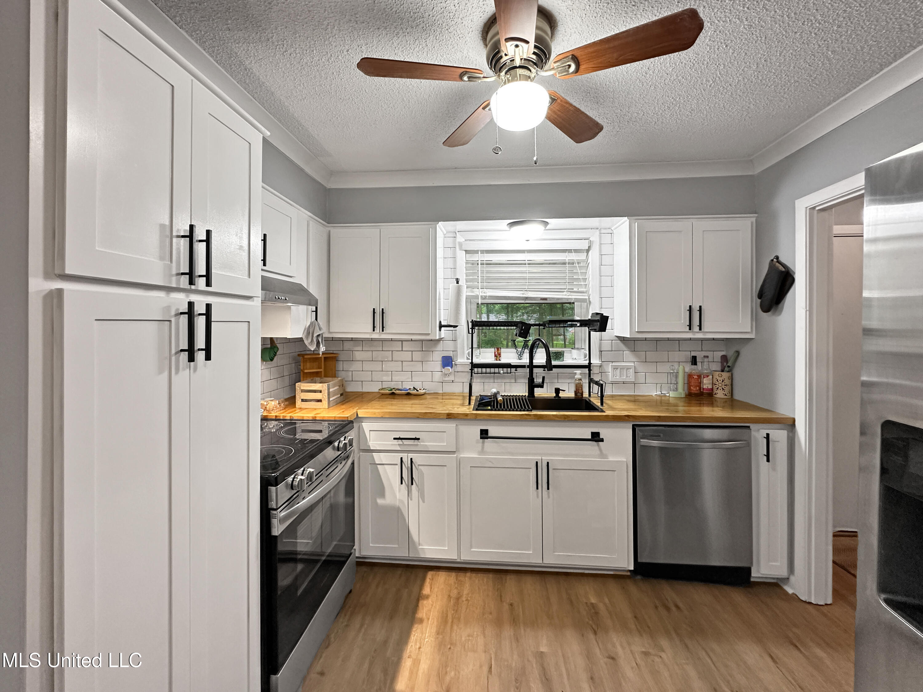 1008 Normandy Drive, Clinton, Mississippi image 7