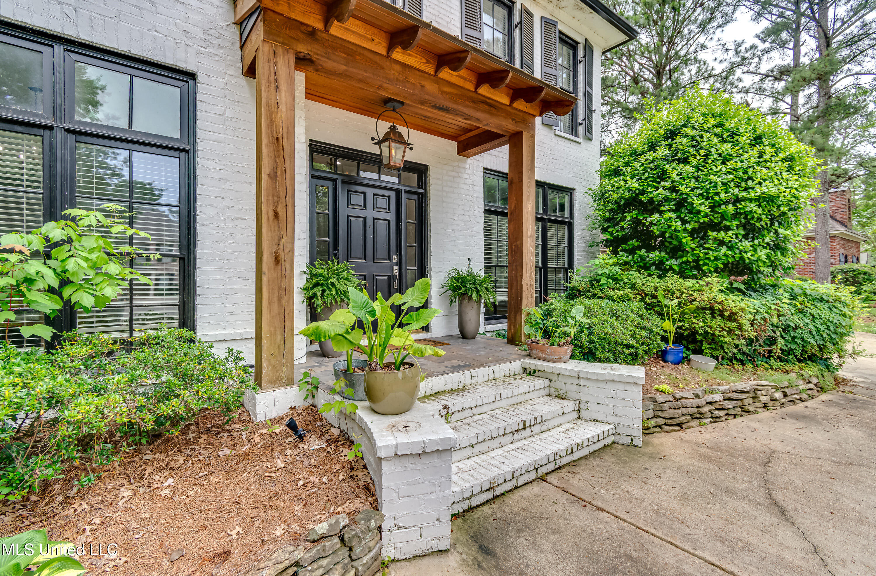 107 Chadwyck Court, Madison, Mississippi image 3