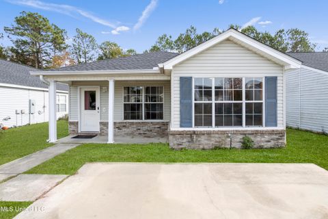 Single Family Residence in Gulfport MS 11098 Vixen Loop.jpg