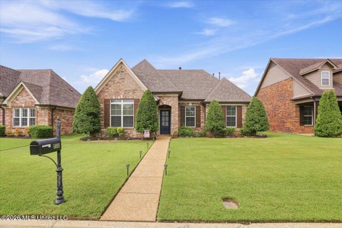 Homes For Sale - 5893 Savannah Parkway<br/> Desoto County, Southaven, MS 38672