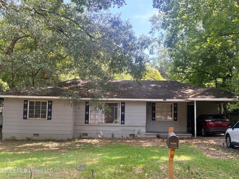 Homes For Sale - 2006 E Paden Street<br/> Hinds County, Jackson, MS 39204