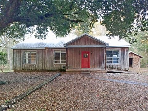 Homes For Sale - 1425 Ridge Road<br/> Yazoo City, MS 39194