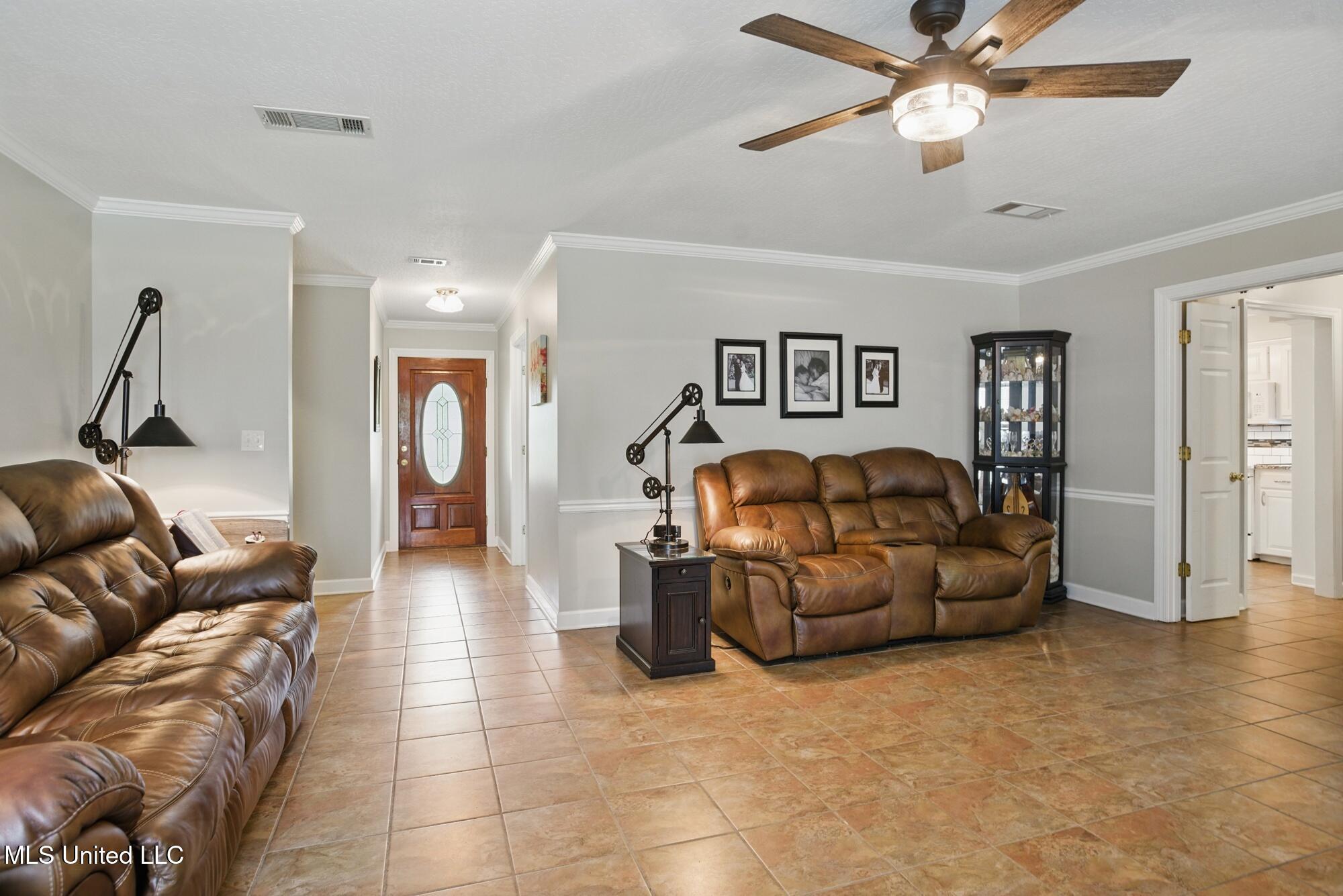 210 Longleaf Drive, Petal, Mississippi image 9