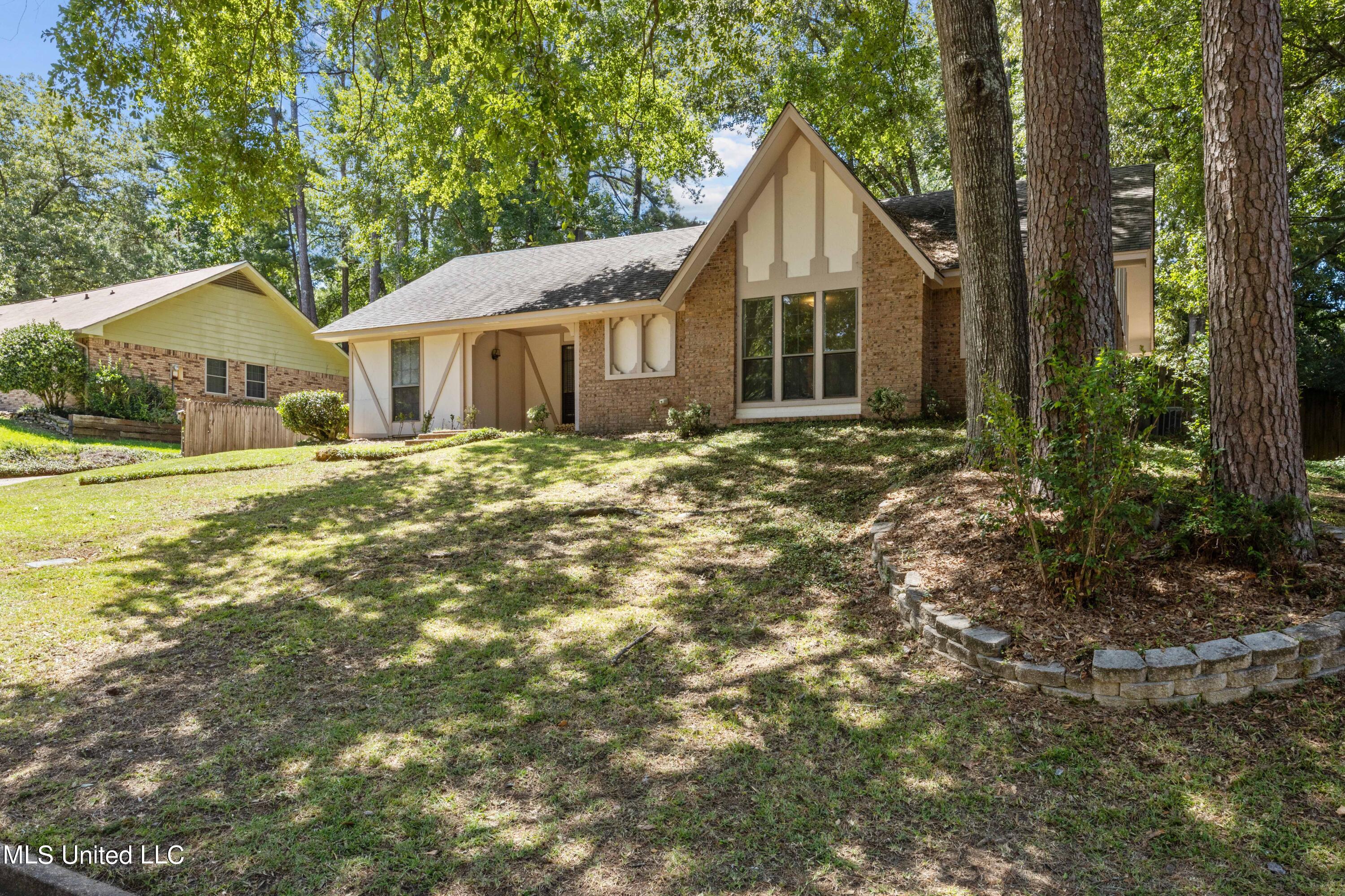 465 Heritage Place Pl, Jackson, Mississippi image 3