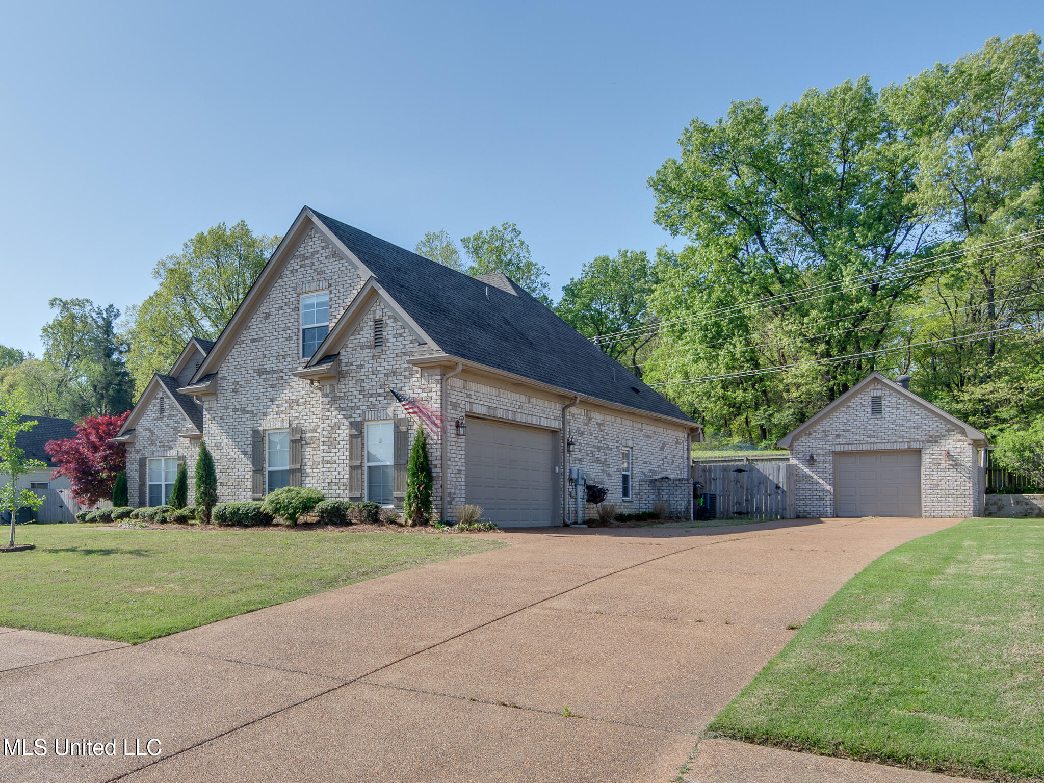 1757 Robertson Pl Drive, Hernando, Mississippi image 3