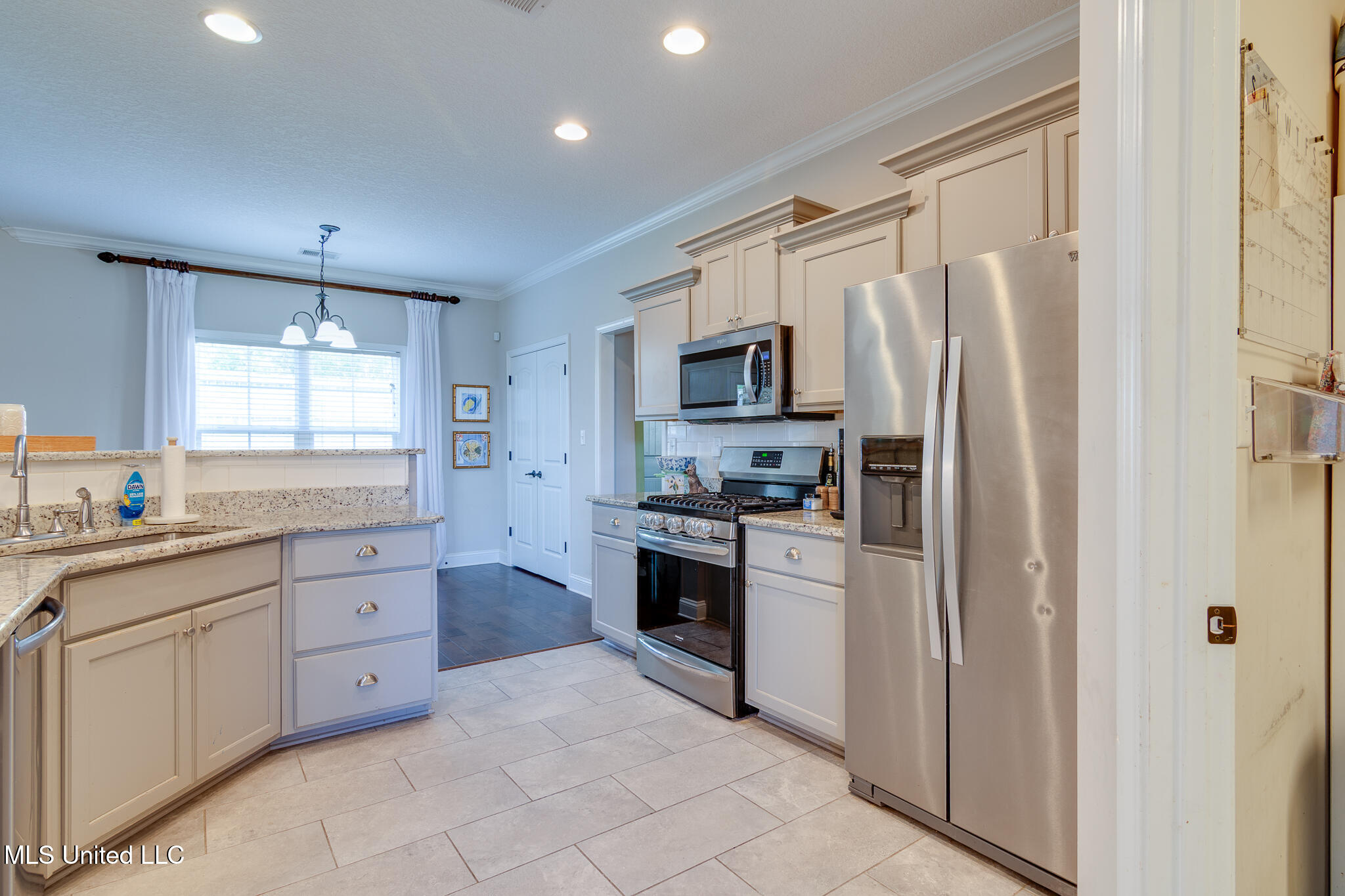 1757 Robertson Pl Drive, Hernando, Mississippi image 10