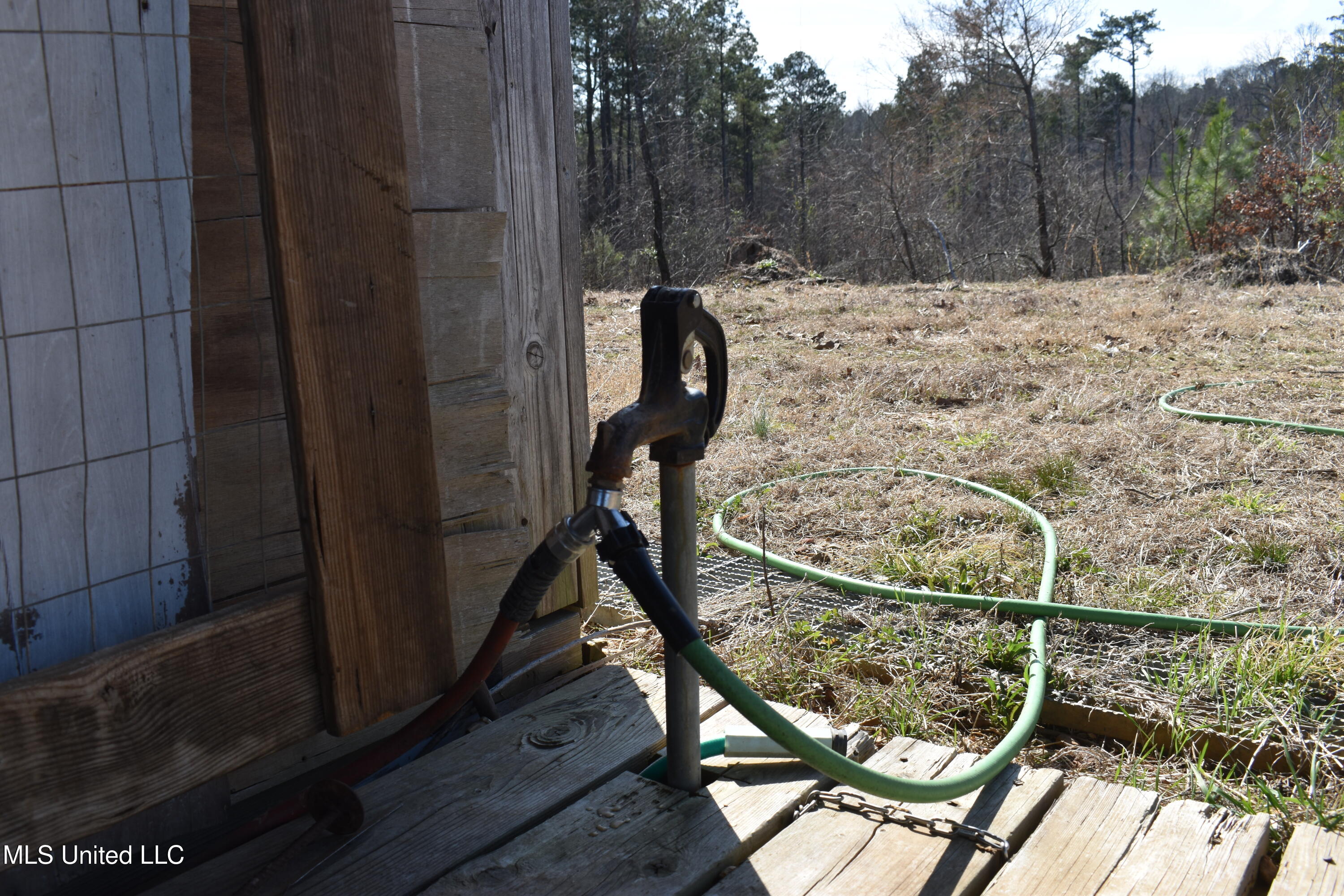 160 Simon Chapel Road, Como, Mississippi image 9