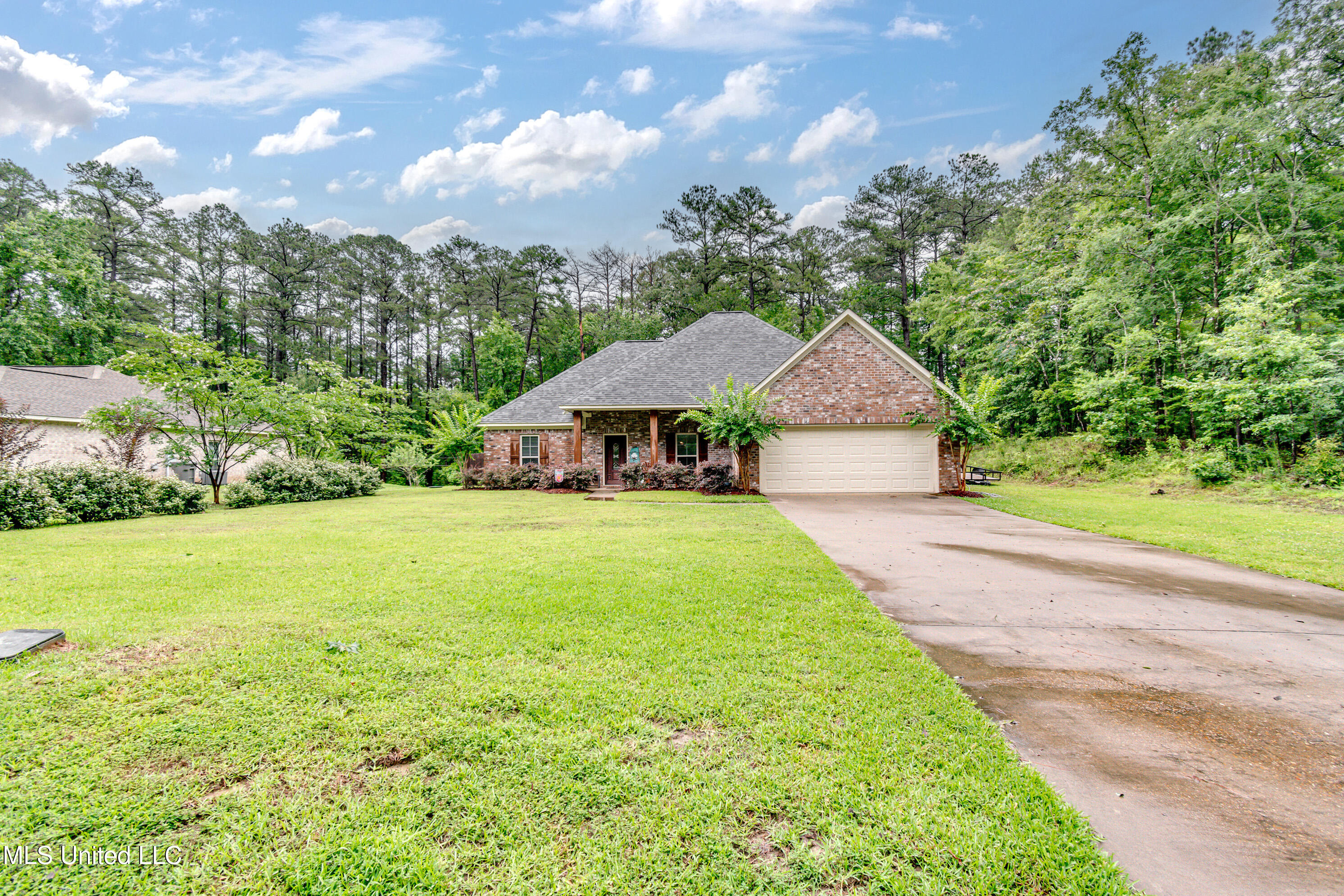 523 Mildred Circle, Florence, Mississippi image 4