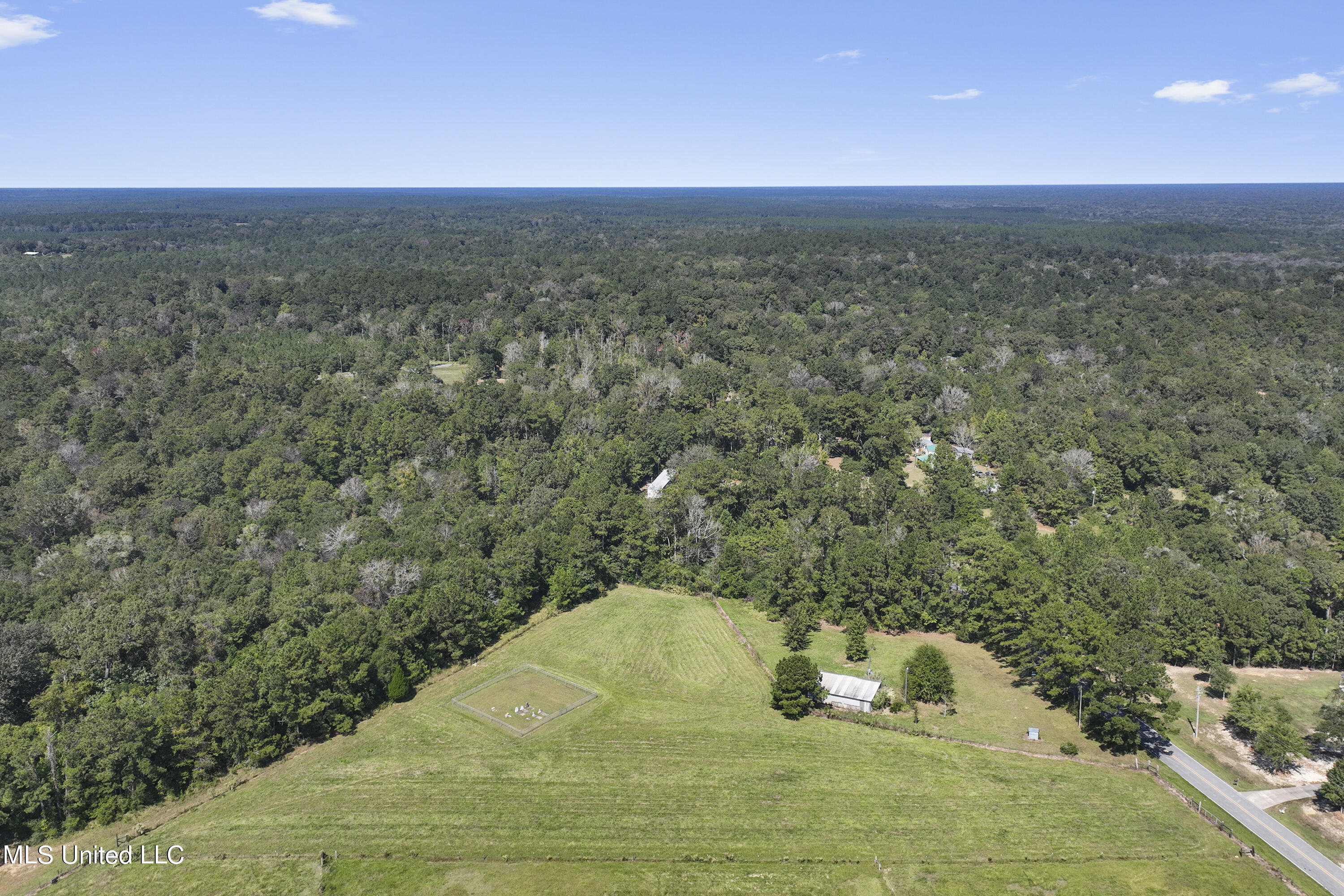 21111 Old River Road, Vancleave, Mississippi image 8