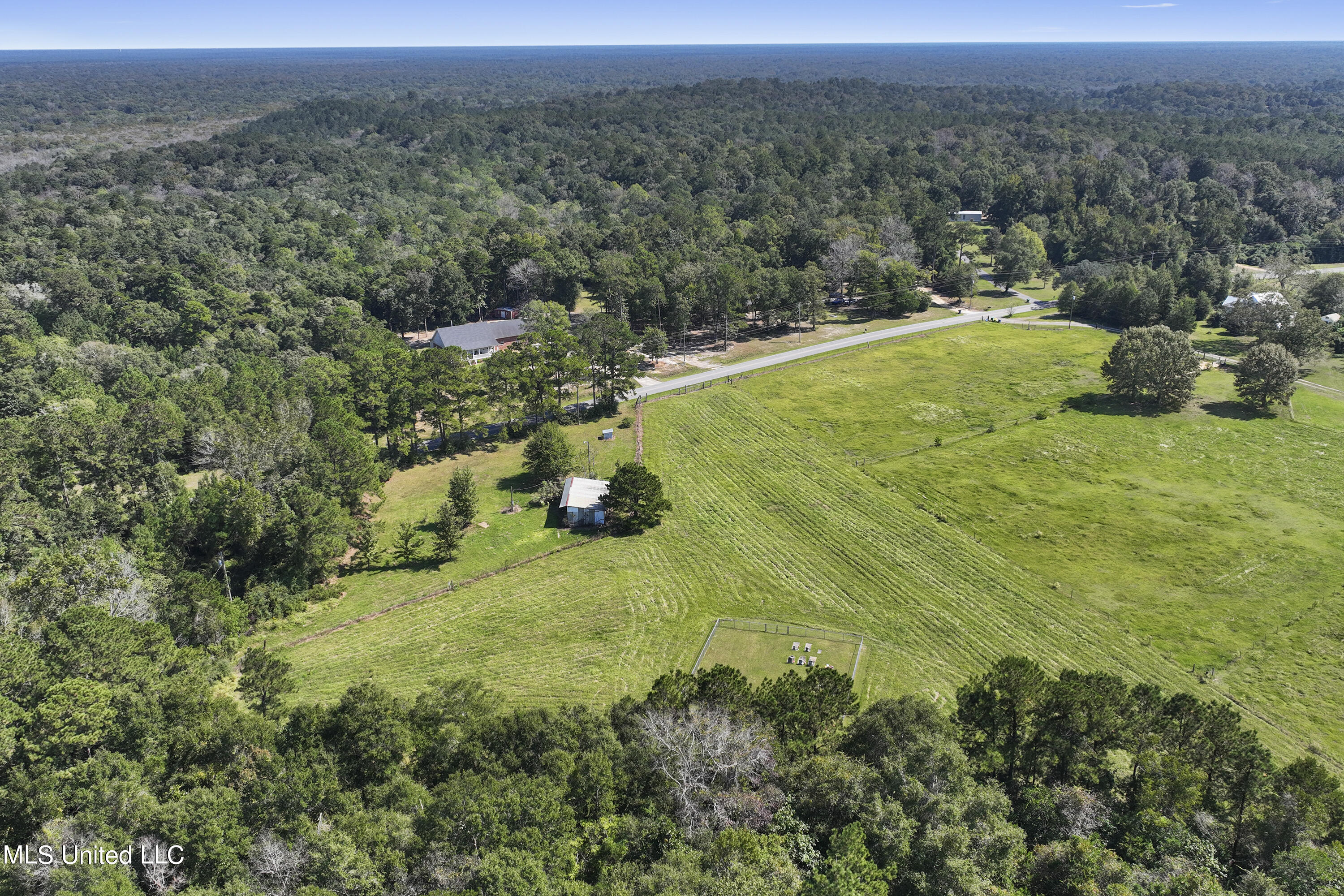 21111 Old River Road, Vancleave, Mississippi image 6