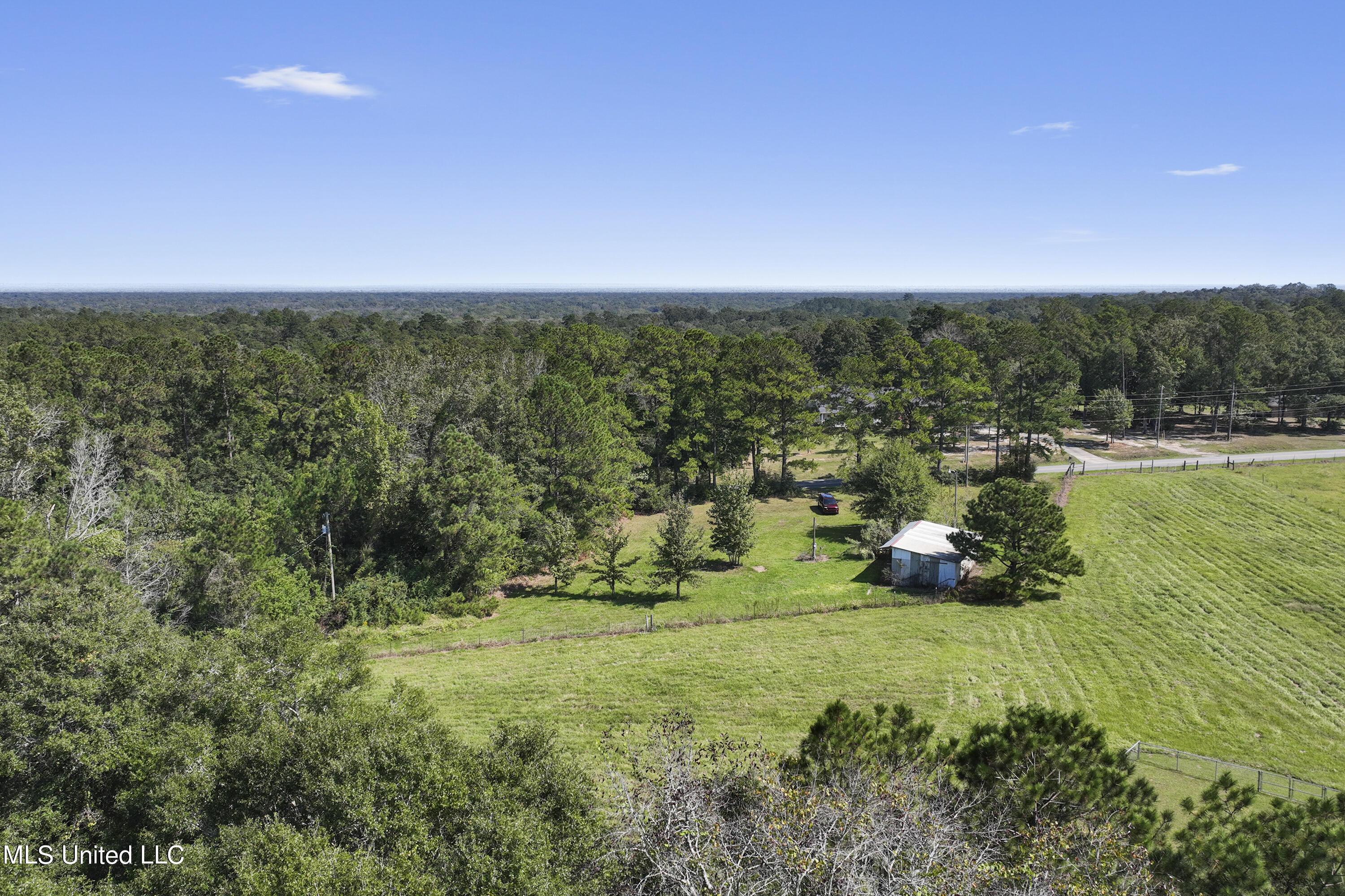 21111 Old River Road, Vancleave, Mississippi image 4