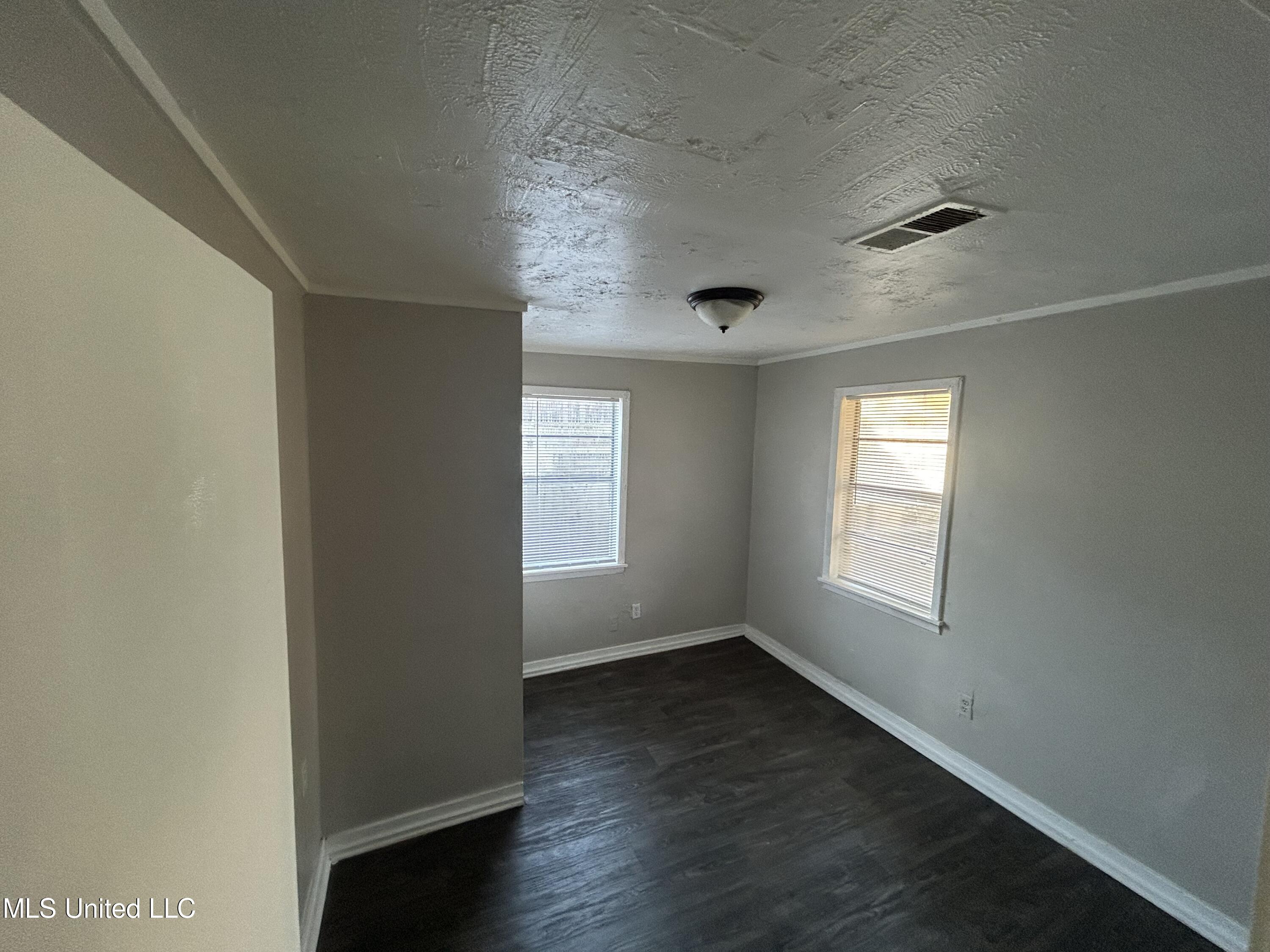 450 Derrick Street, Jackson, Mississippi image 7