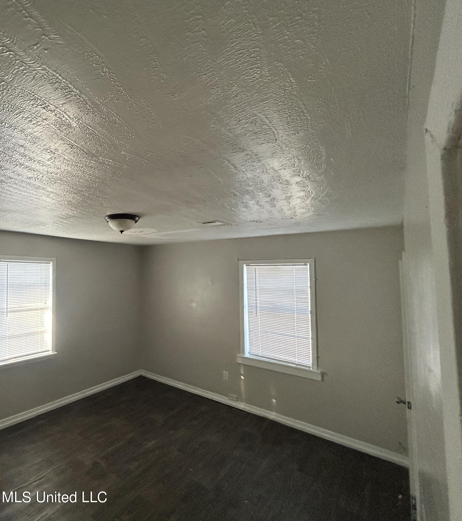 450 Derrick Street, Jackson, Mississippi image 4