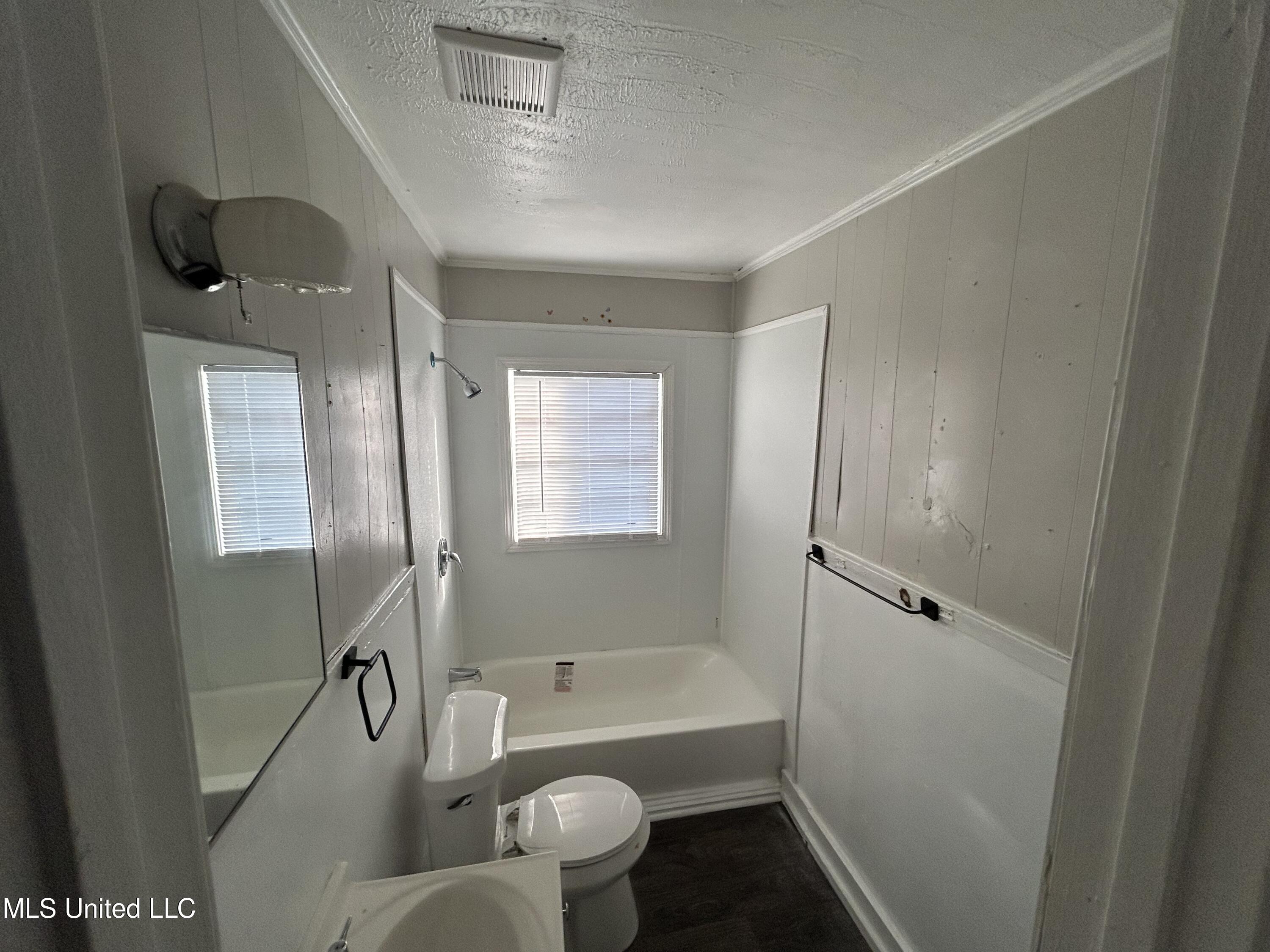 450 Derrick Street, Jackson, Mississippi image 11