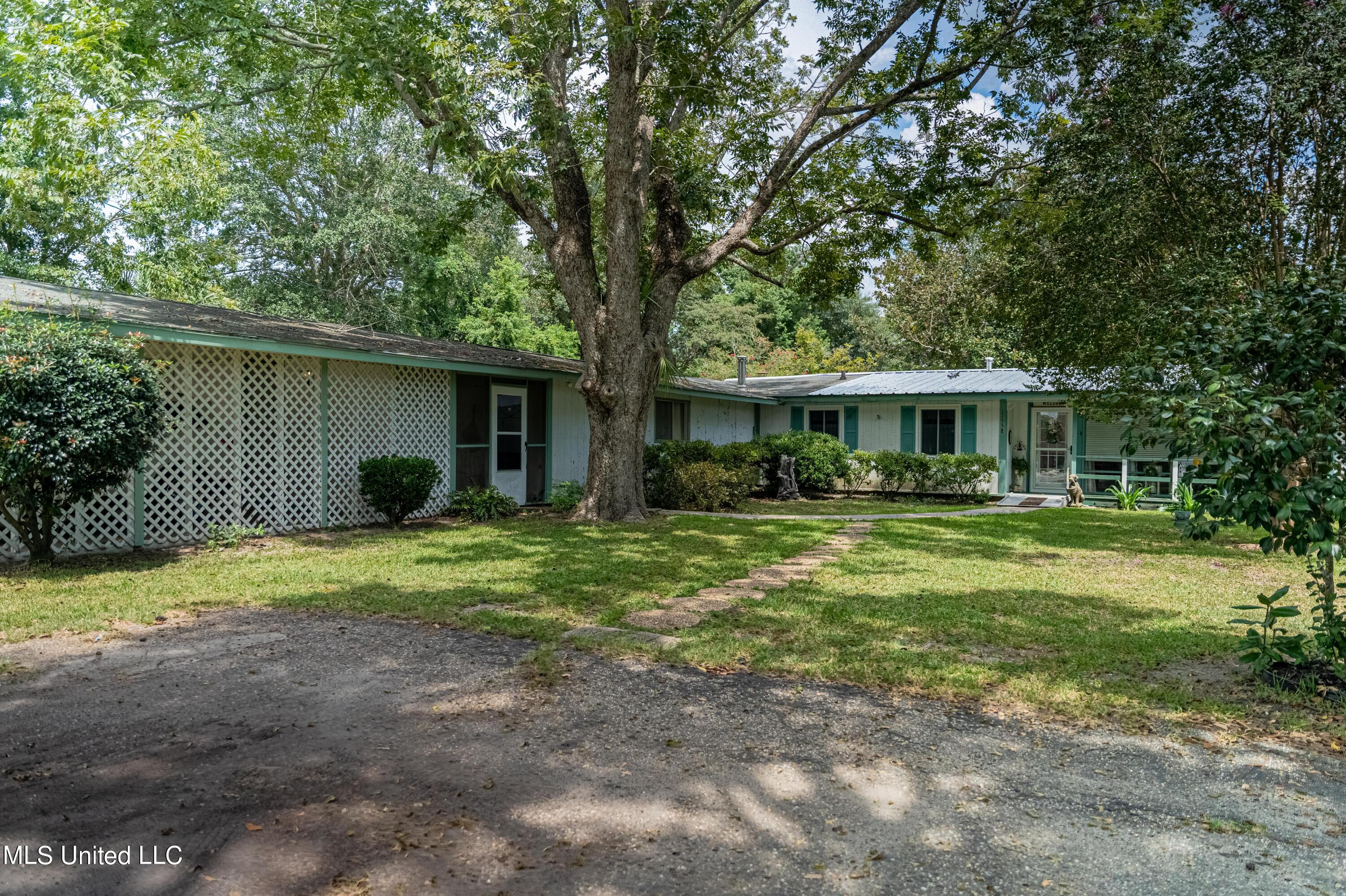 11554 Cedar Lake Road, Biloxi, Mississippi image 2