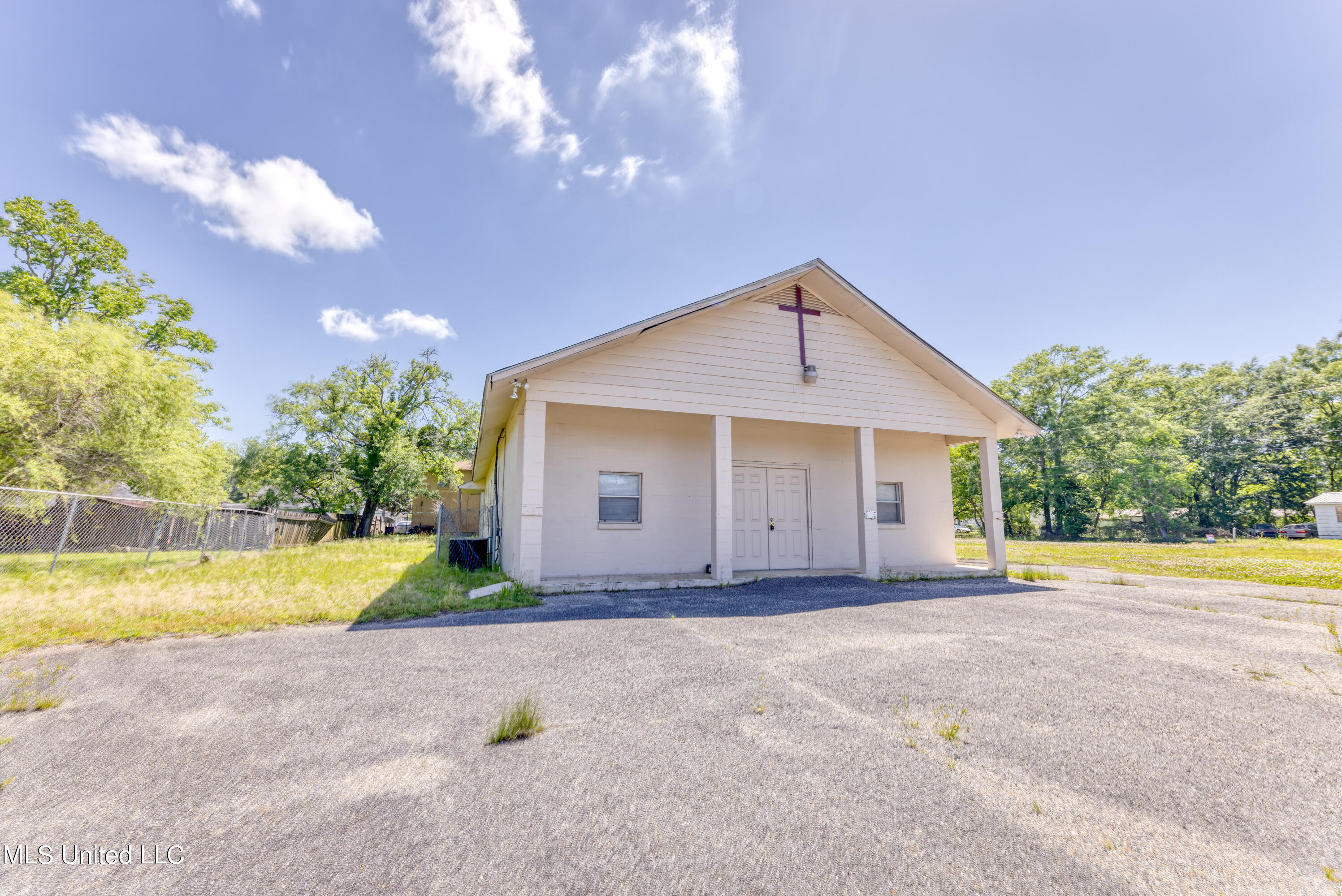 5106 Hubert Street, Moss Point, Mississippi image 3