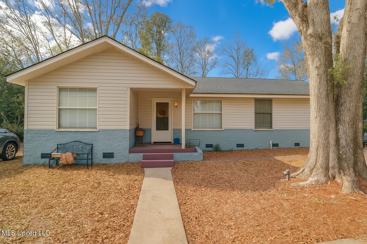 3407 Hemlock Avenue, Moss Point, Mississippi image 1