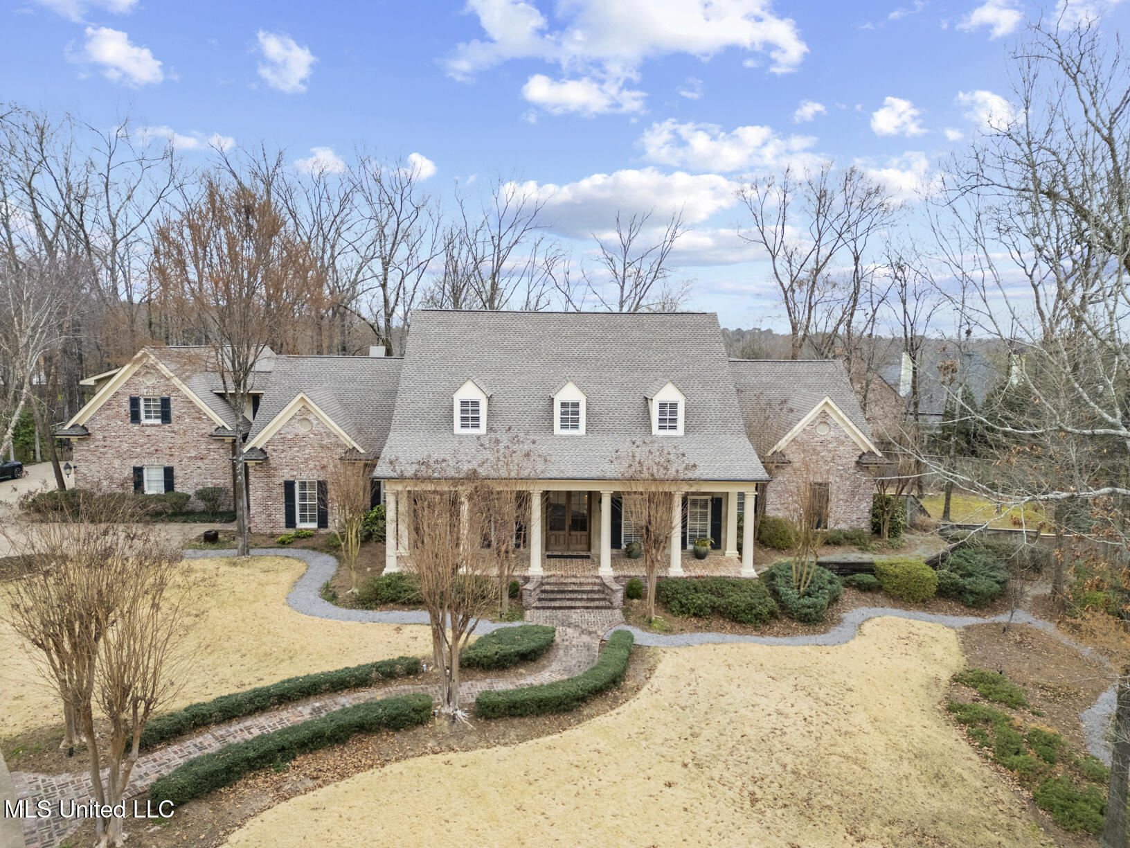 107 Cherry Laurel Lane, Ridgeland, Mississippi image 1
