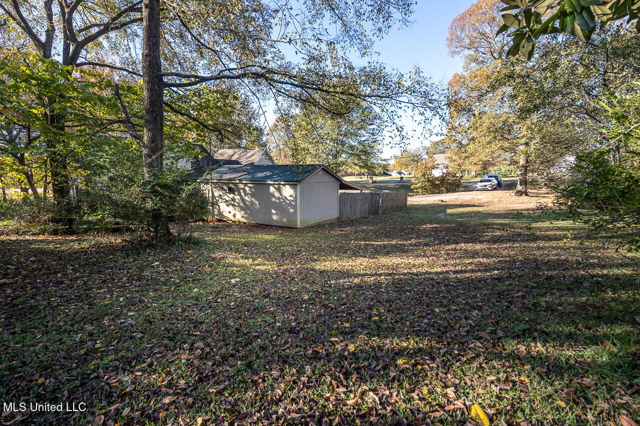 5020 Wildwood Drive, Southaven, Mississippi image 34