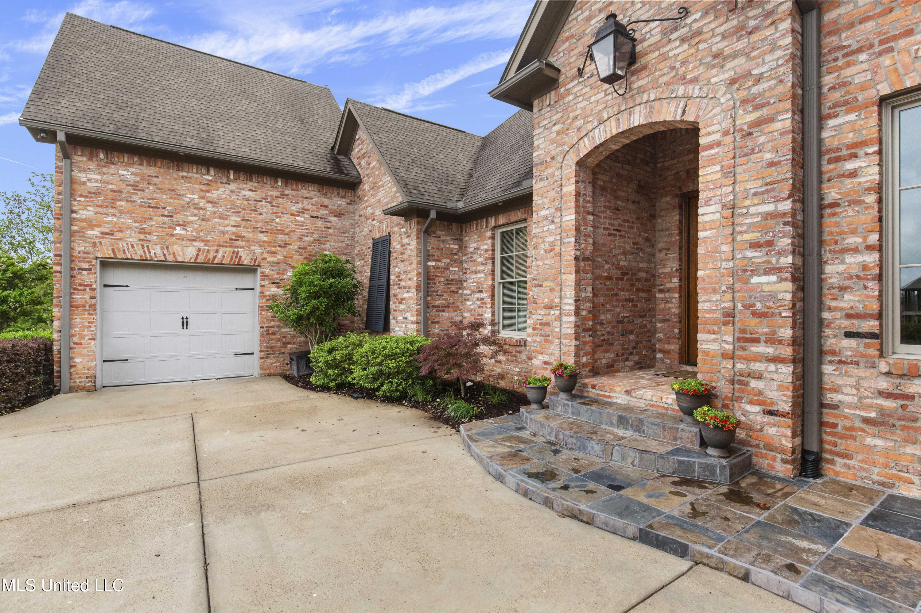 165 Ironwood Plantation Boulevard, Madison, Mississippi image 9