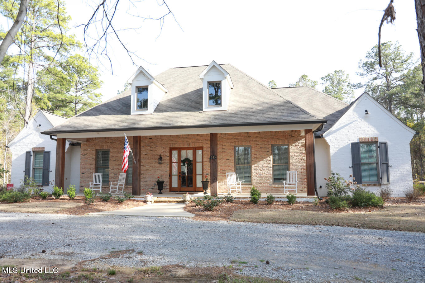 545 Twelve Oaks Trace, Canton, Mississippi image 1