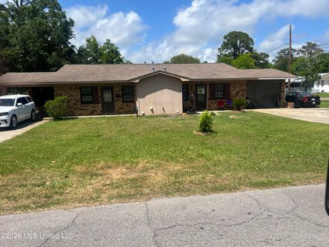 Multifamily For Sale - 202 35th Street<br/> Harrison County, Gulfport, MS 39507