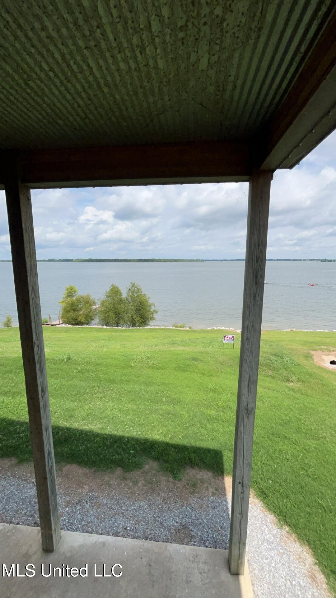 1216 Eagle Lake Shore Road Road, Vicksburg, Mississippi image 11