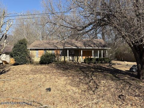 Homes For Sale - 1614 Chapman Drive<br/> Jackson, MS 39204