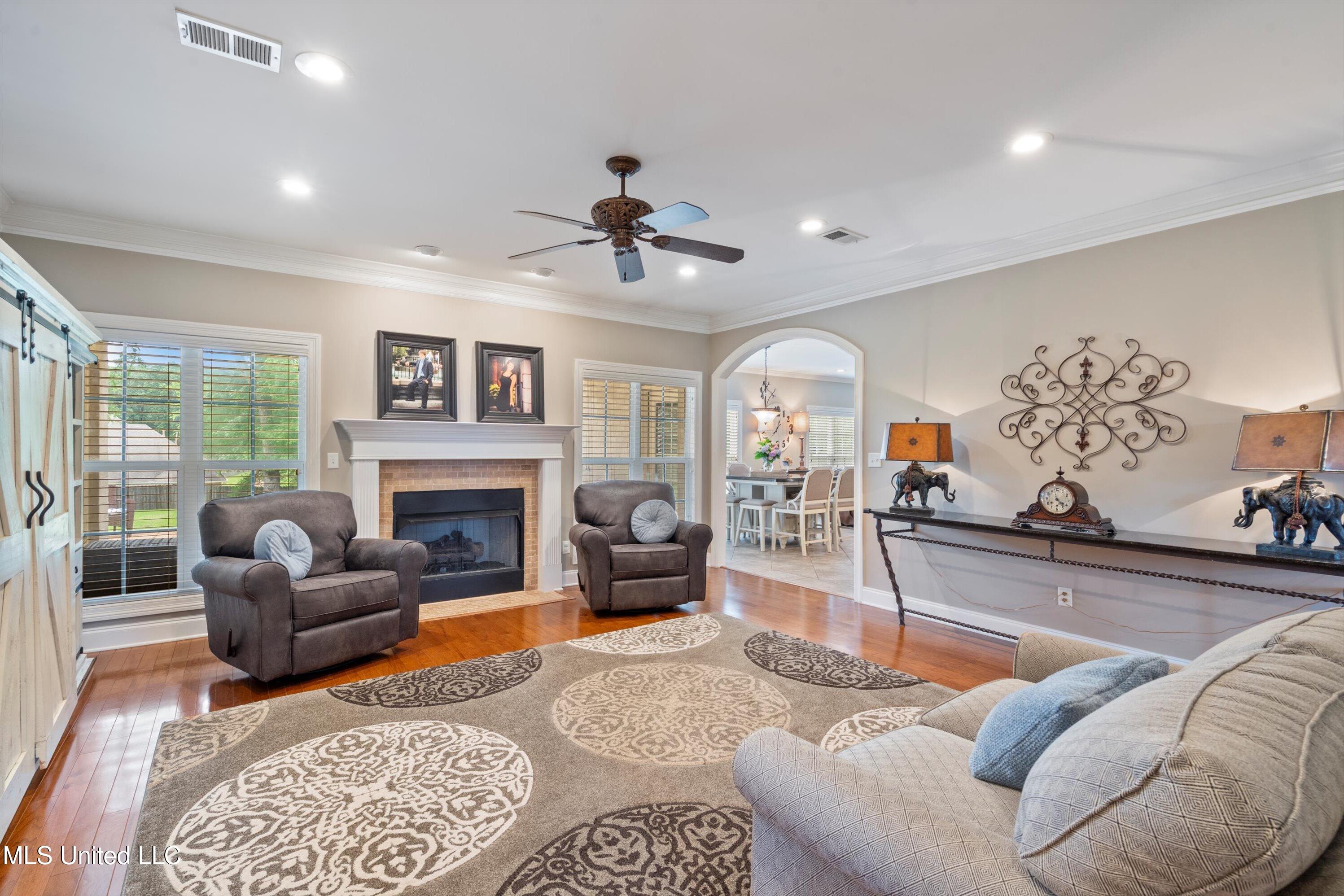 4293 Trumpington Cove, Southaven, Mississippi image 7