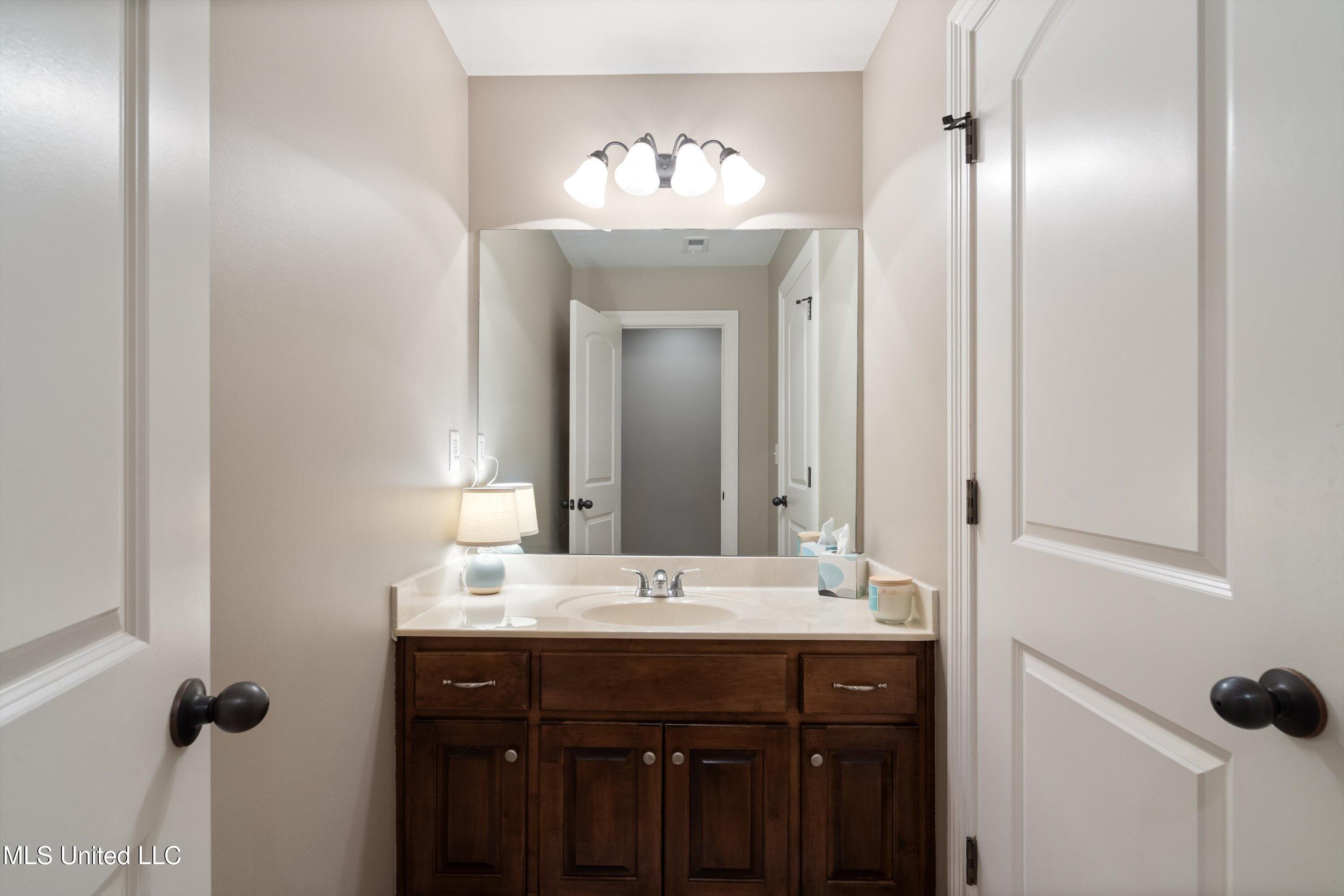 4293 Trumpington Cove, Southaven, Mississippi image 31