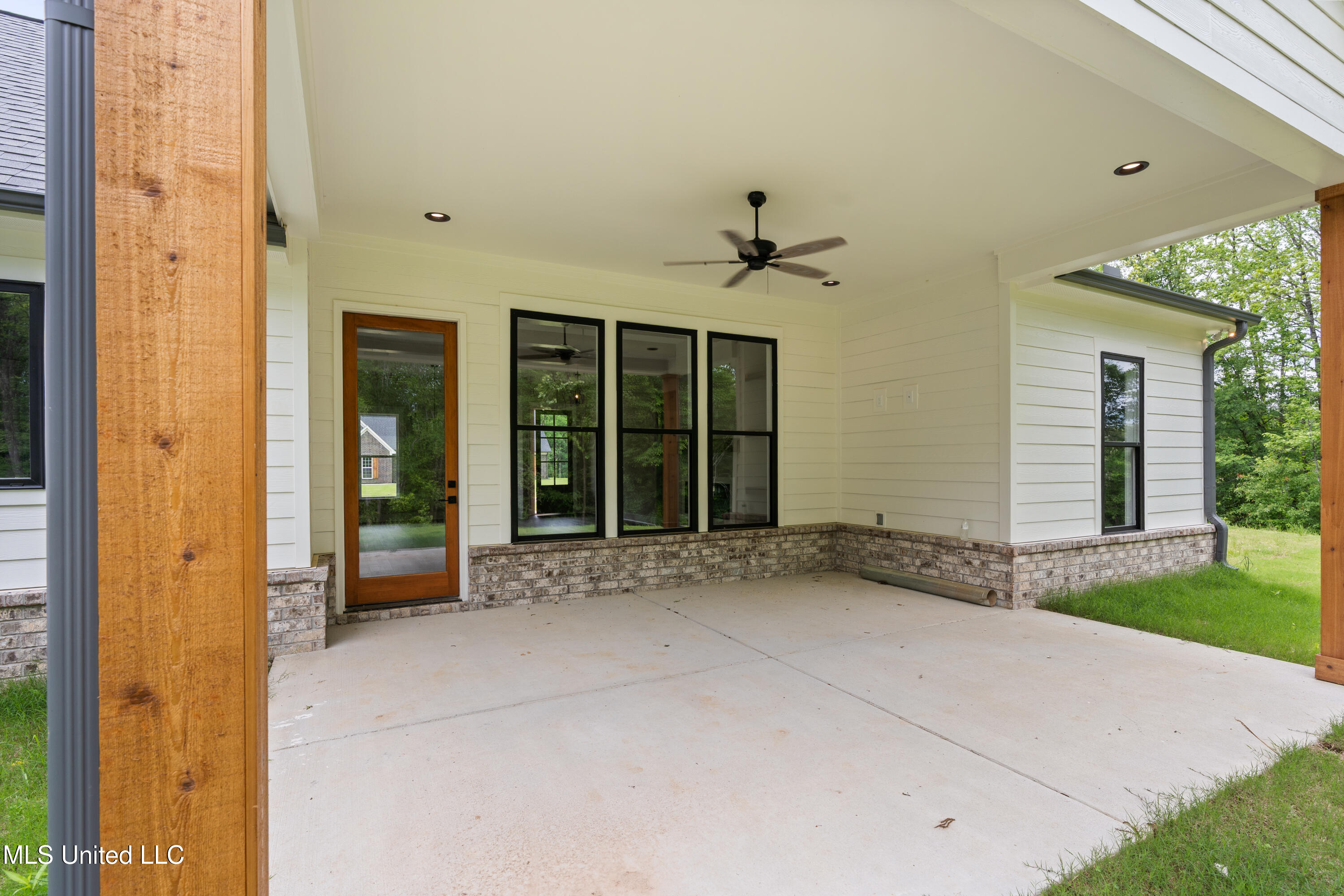 101 Drake Lane, Red Banks, Mississippi image 24