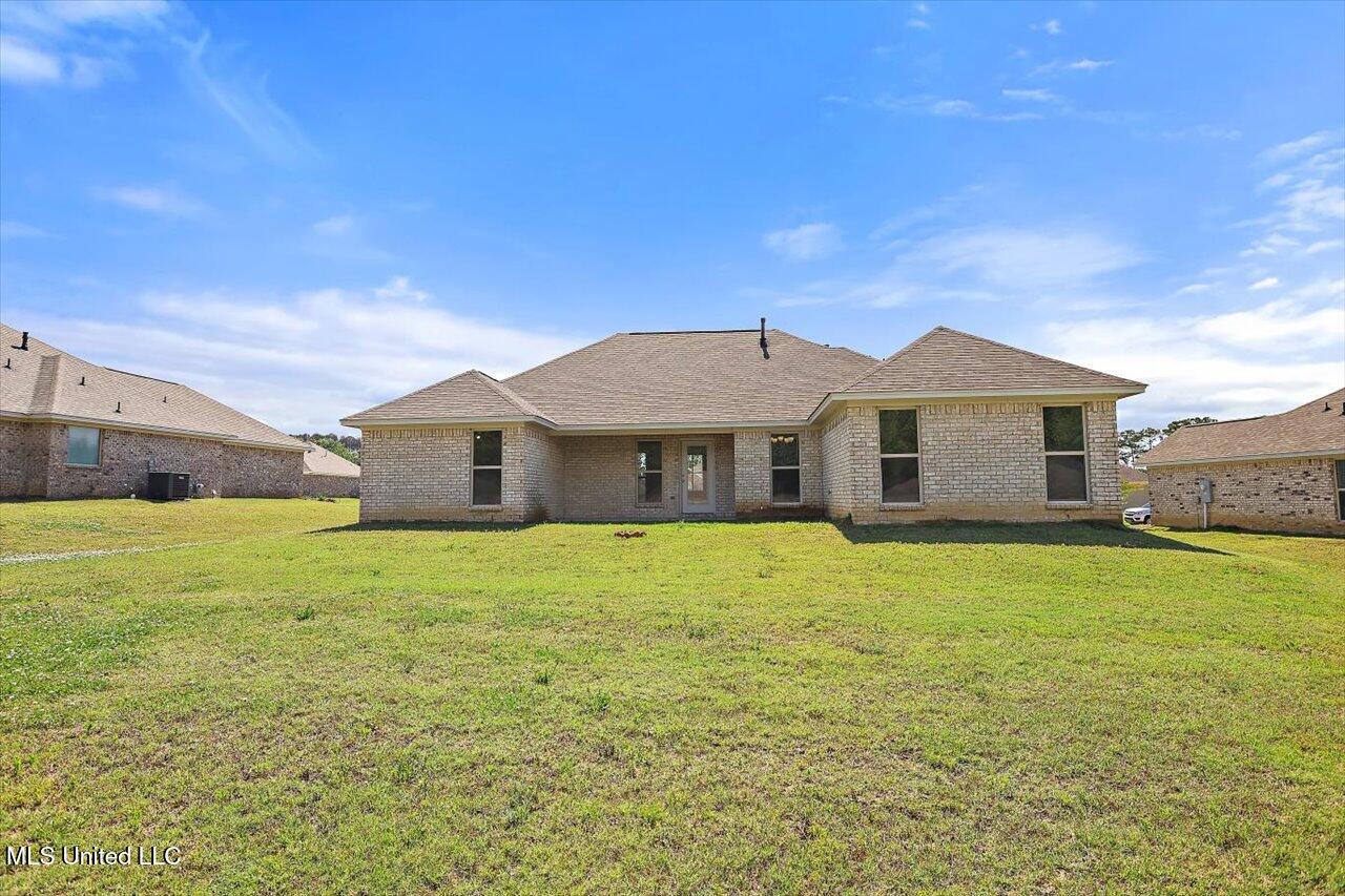 114 Bailey Cove, Canton, Mississippi image 25