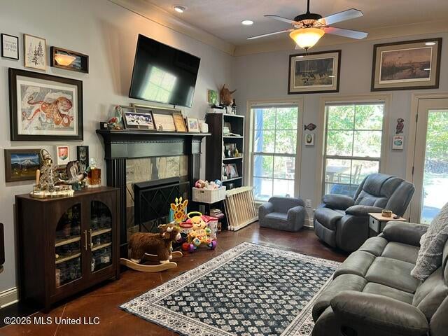 107 Woodburn Way