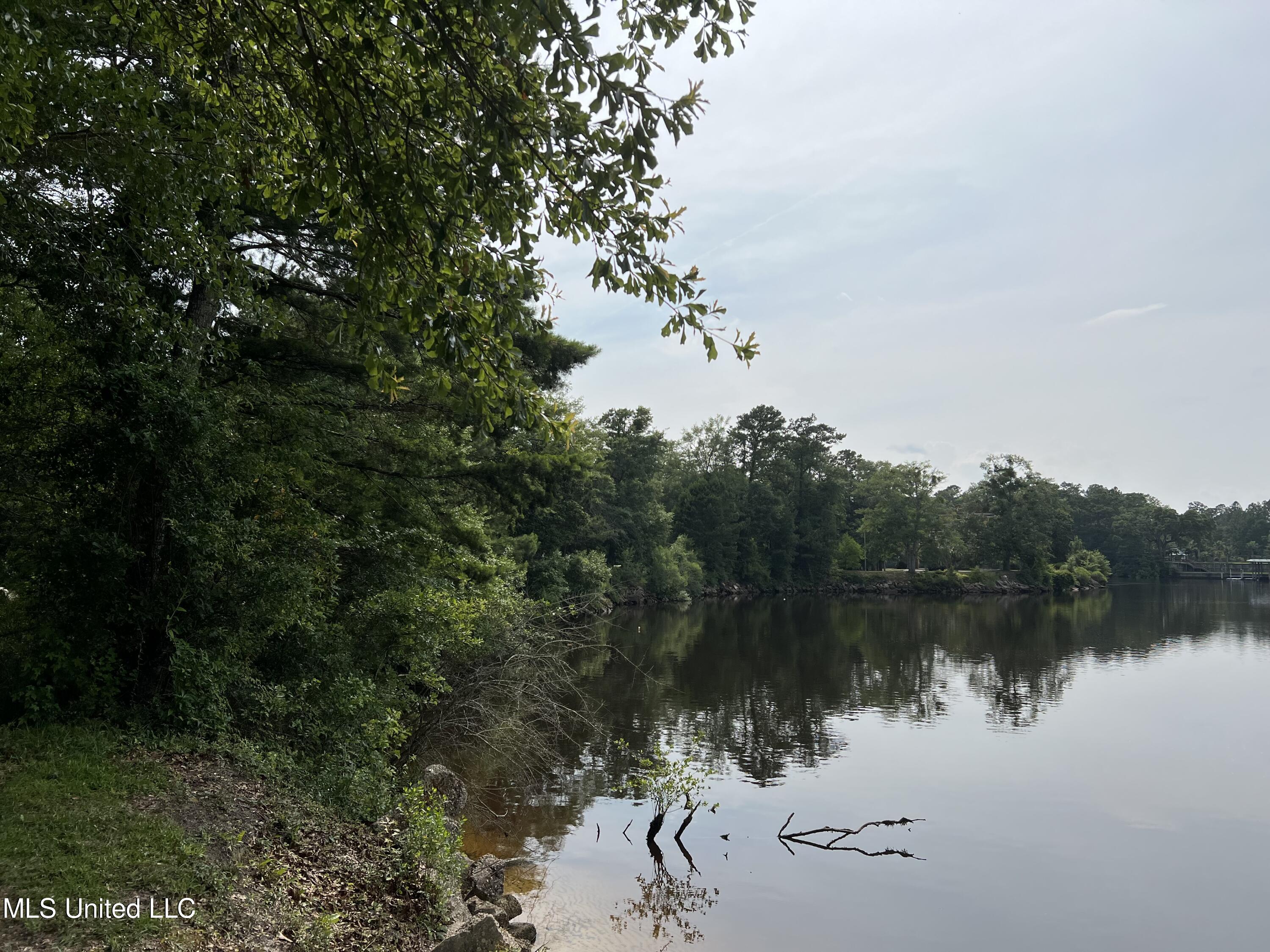 Fox Run Cove, Biloxi, Mississippi image 5