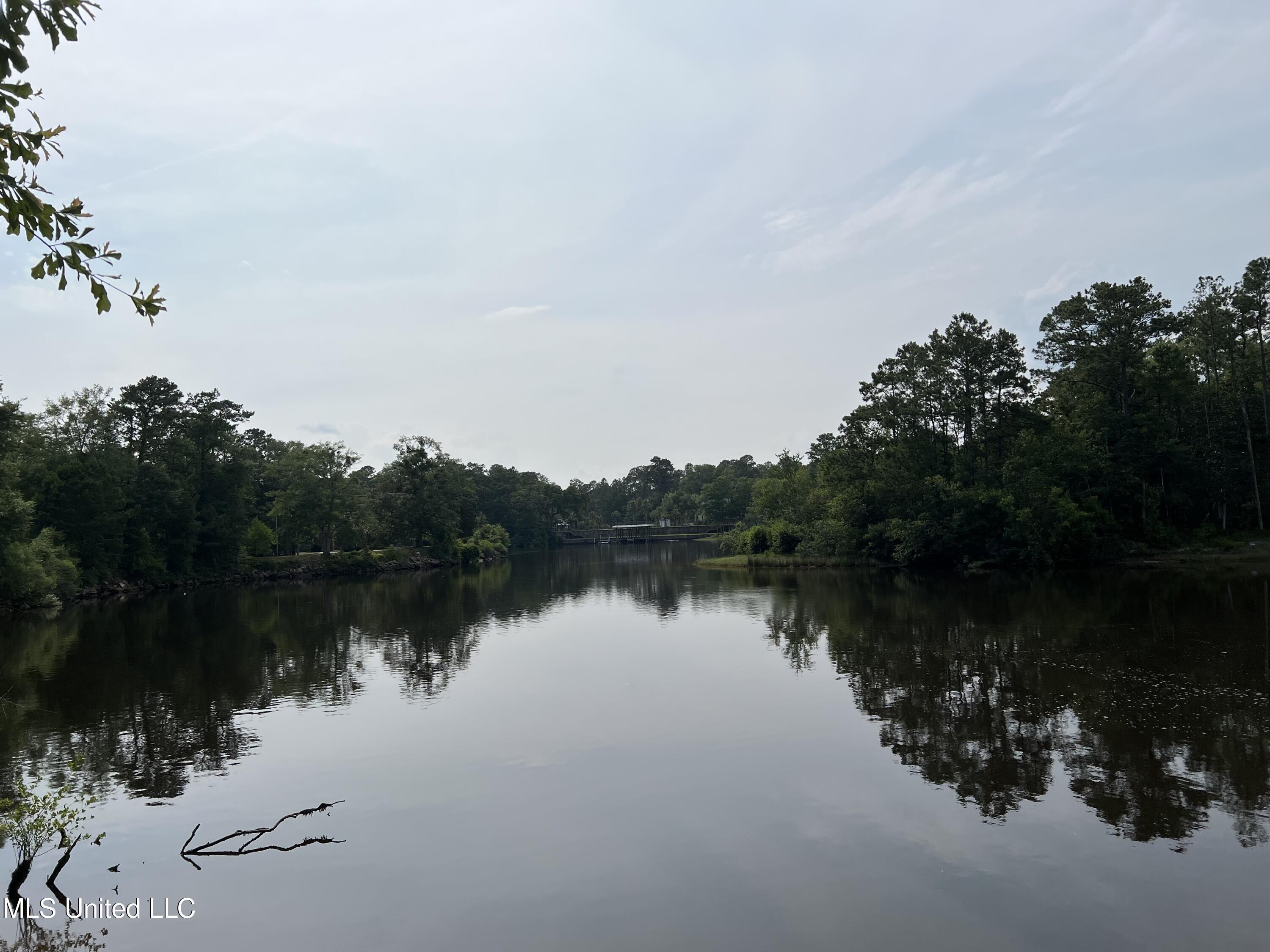 Fox Run Cove, Biloxi, Mississippi image 4