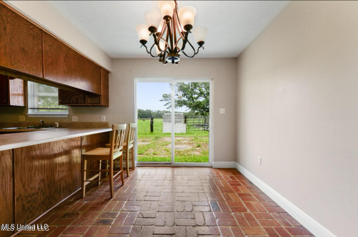 4127 Ceolia Taylor Road, Moss Point, Mississippi image 11