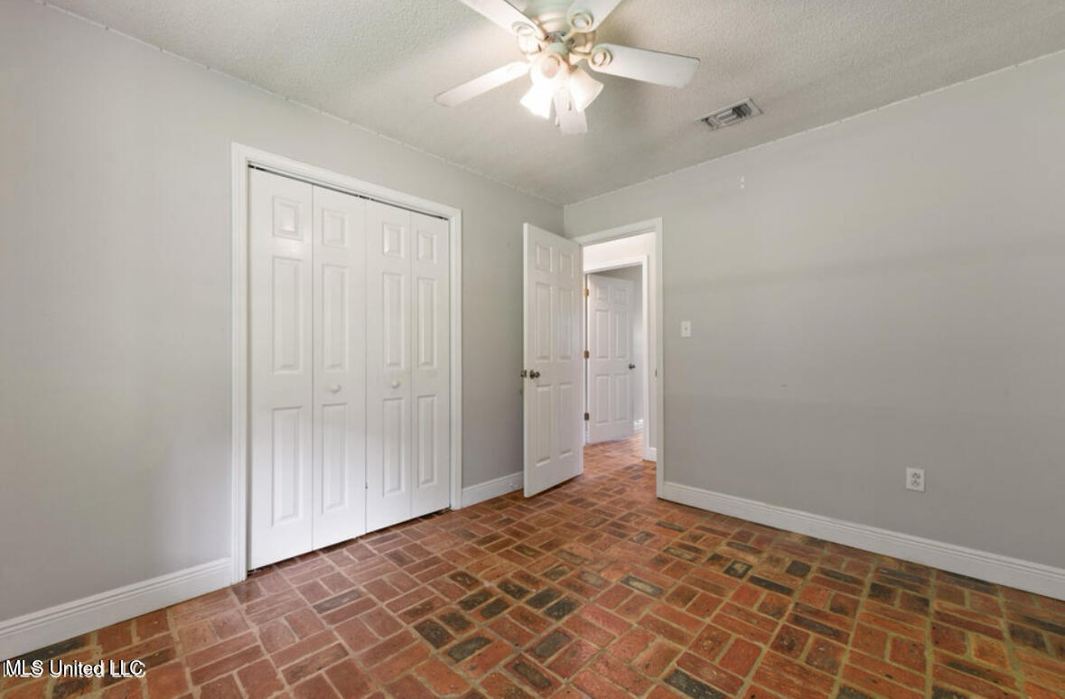 4127 Ceolia Taylor Road, Moss Point, Mississippi image 13