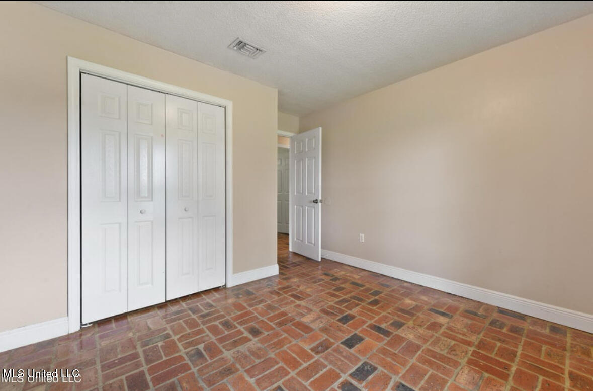 4127 Ceolia Taylor Road, Moss Point, Mississippi image 5