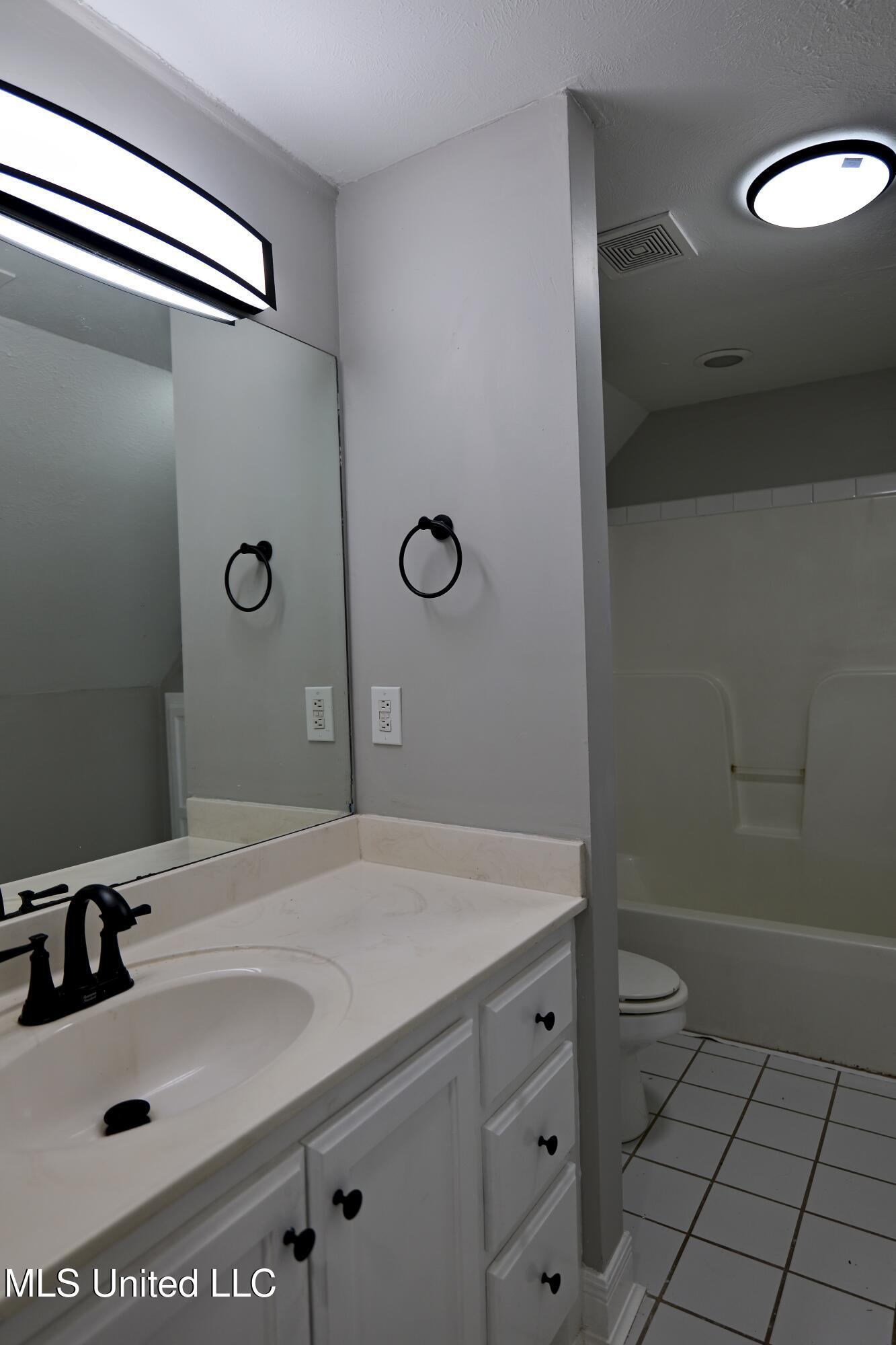 120 Timber Green Lane, Canton, Mississippi image 28