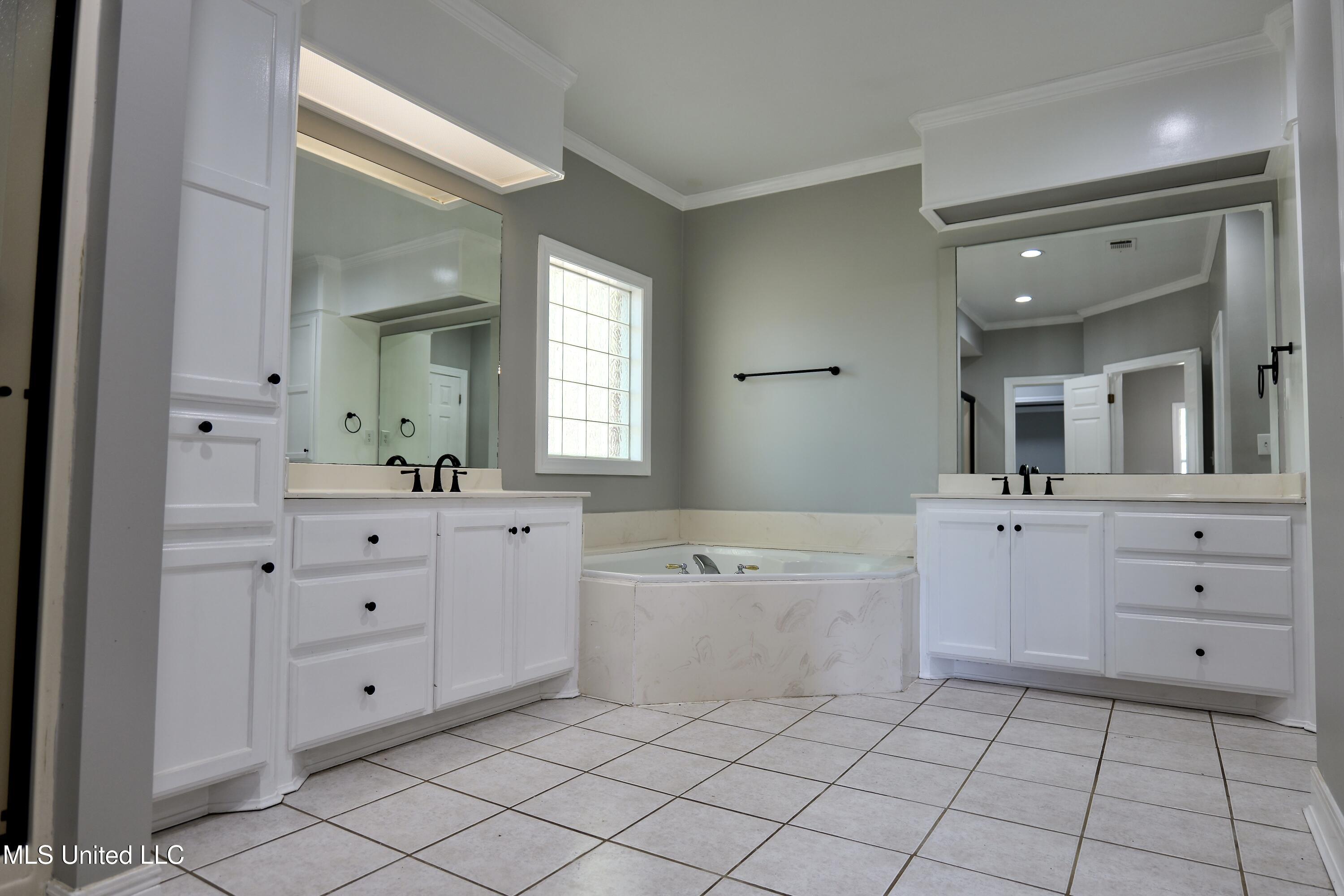 120 Timber Green Lane, Canton, Mississippi image 32