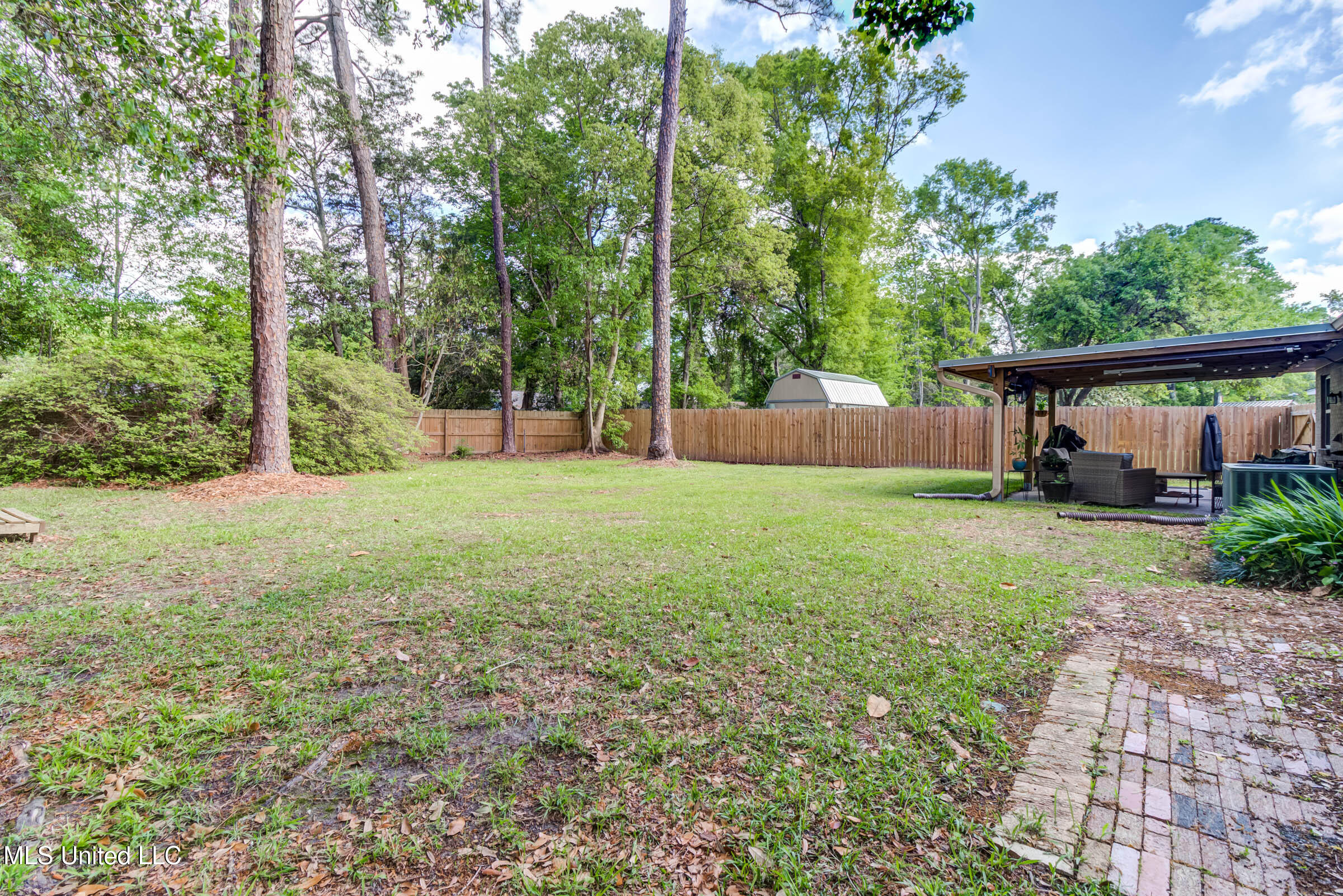 450 Whispering Pine Drive, Ocean Springs, Mississippi image 33