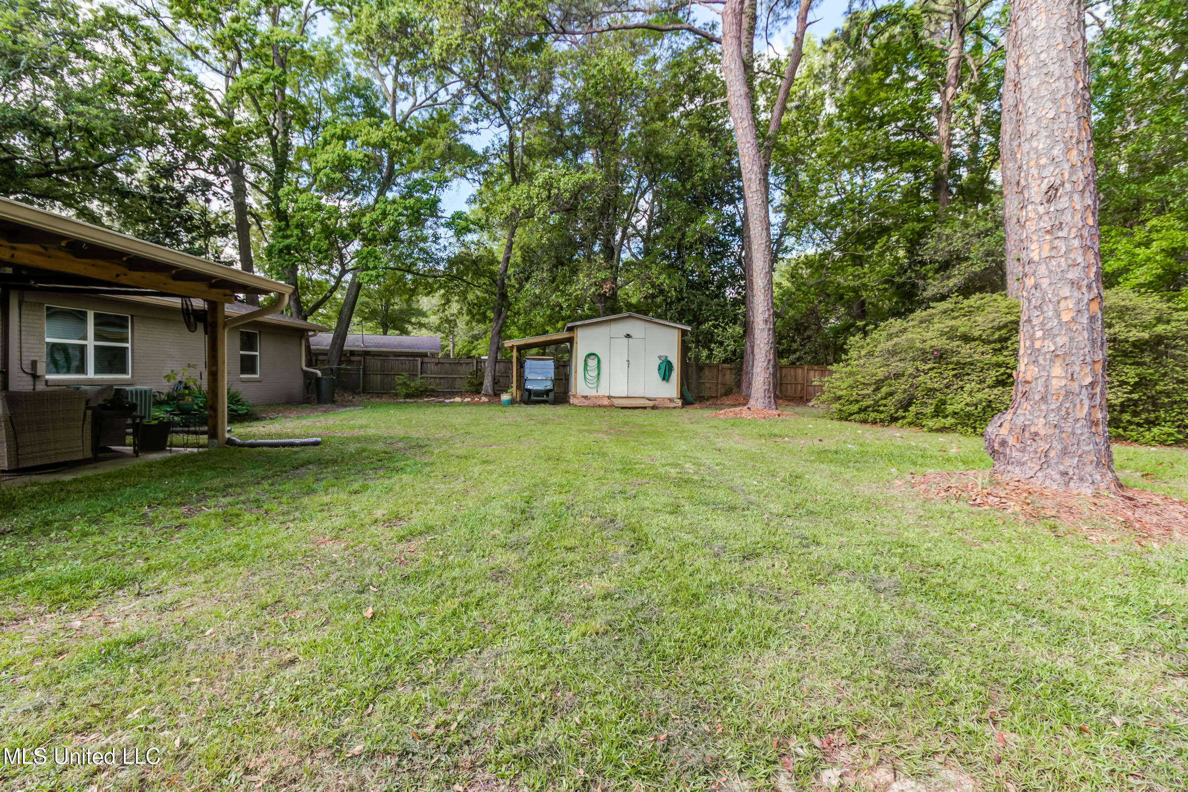 450 Whispering Pine Drive, Ocean Springs, Mississippi image 30